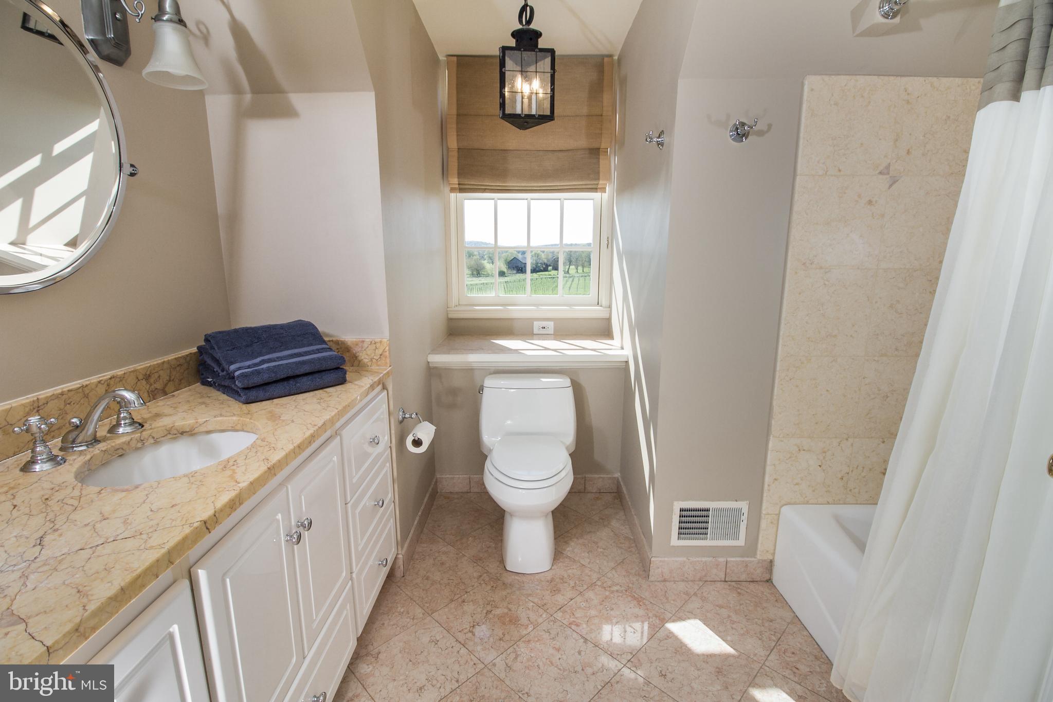 BIG SPRING FARM - Residential