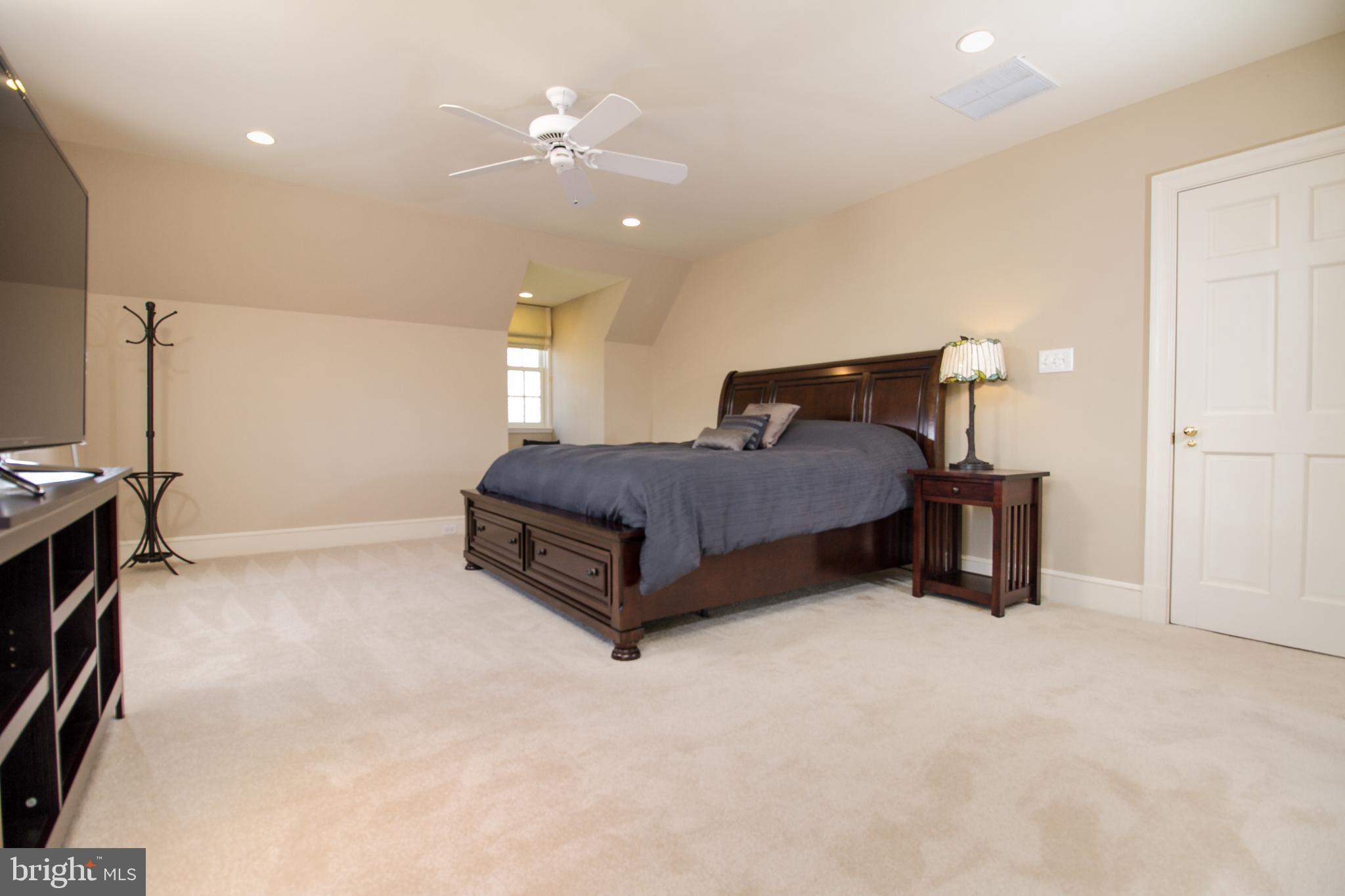 BIG SPRING FARM - Residential