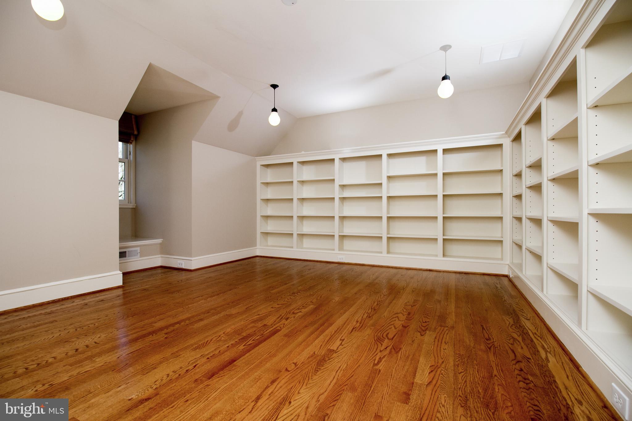 BIG SPRING FARM - Residential