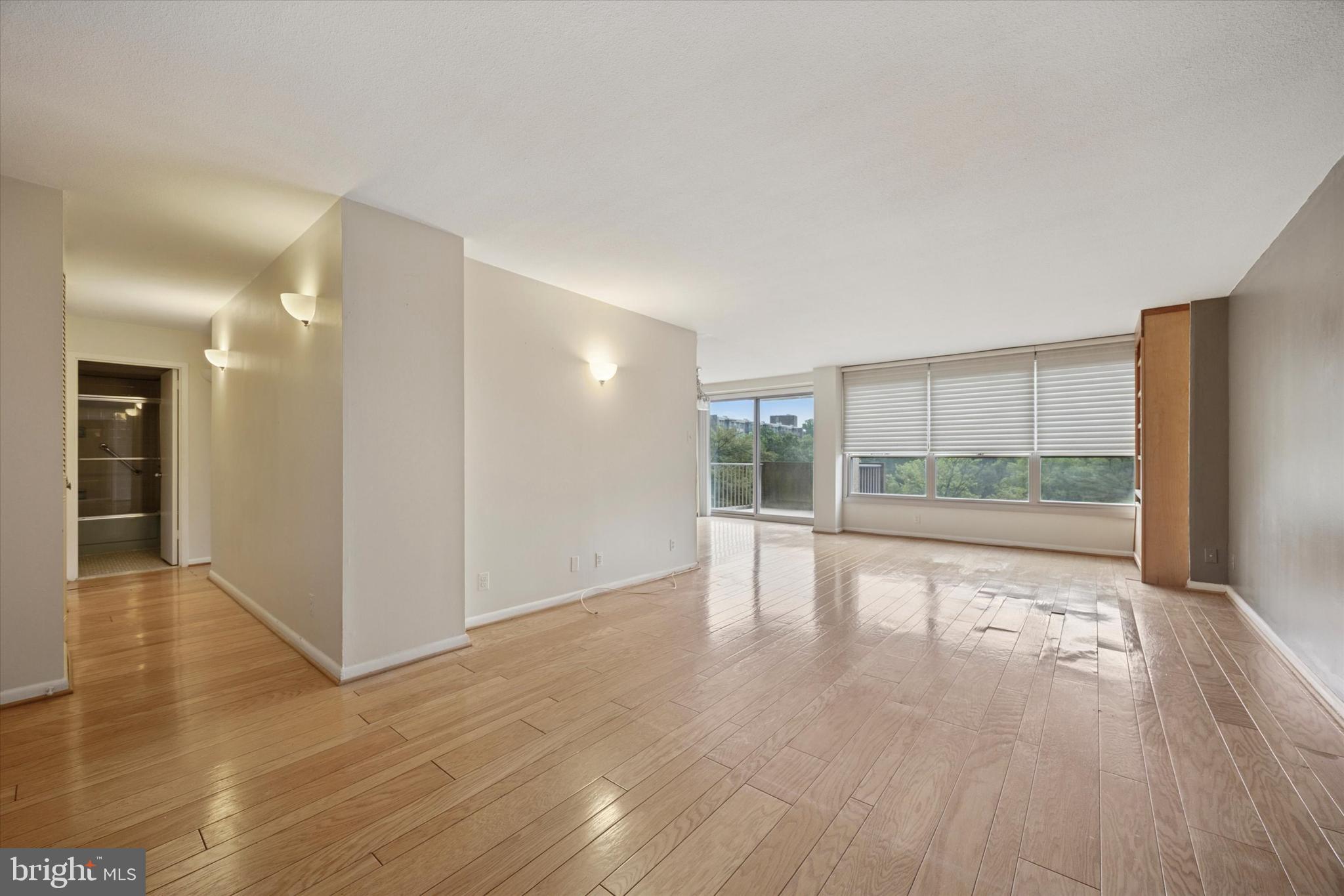 GREEN HILL - Residential