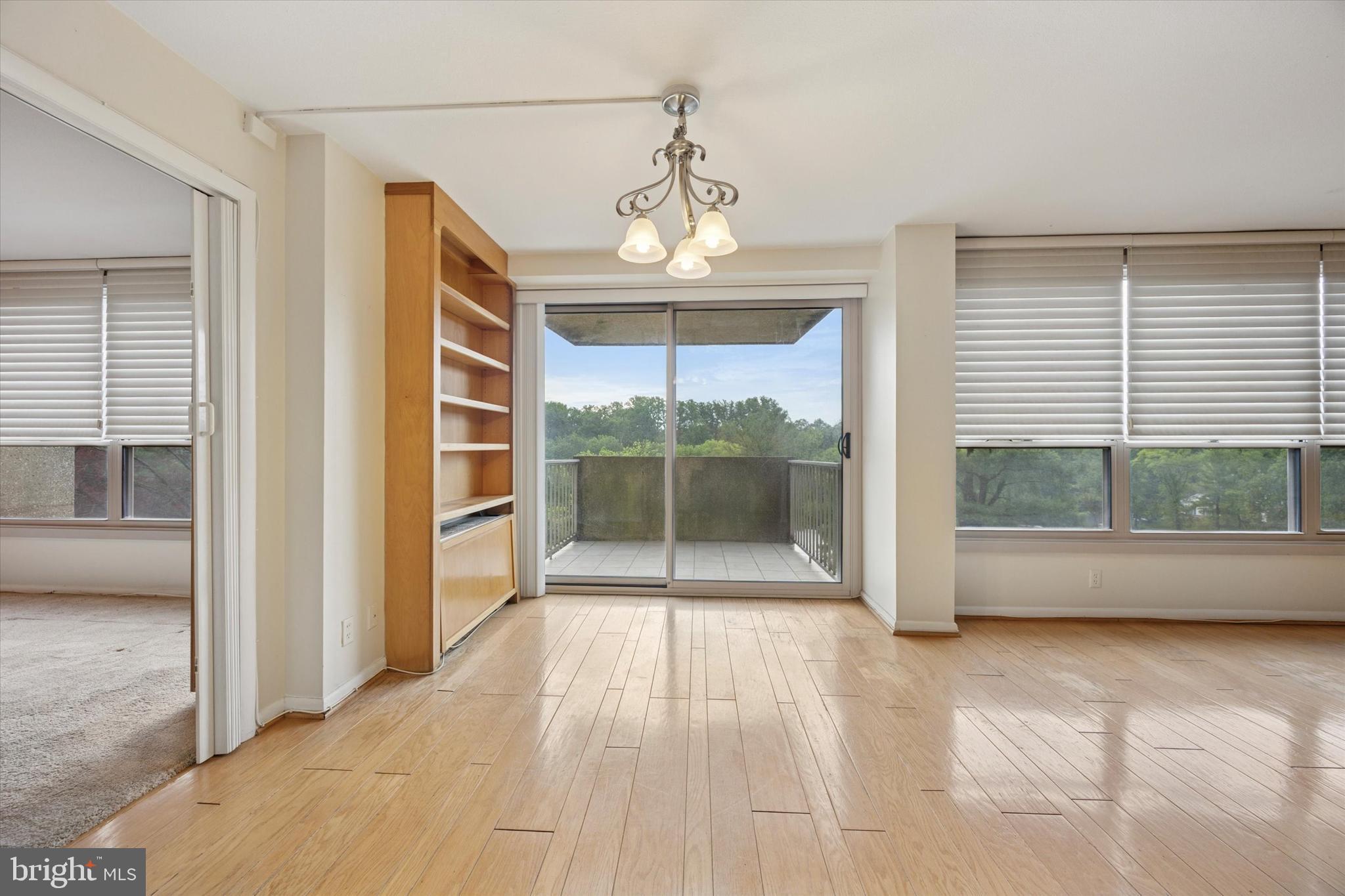 GREEN HILL - Residential