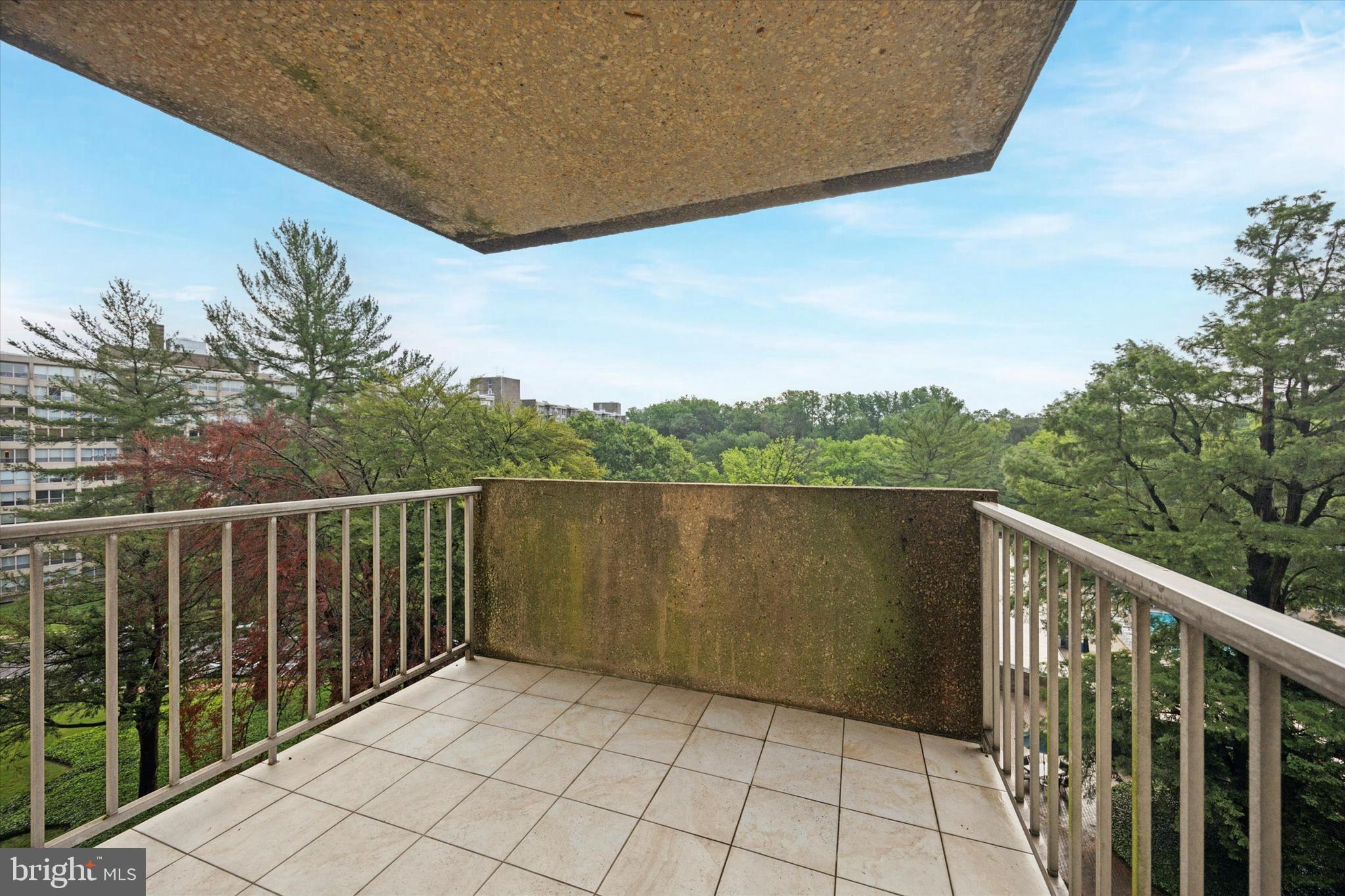 GREEN HILL - Residential