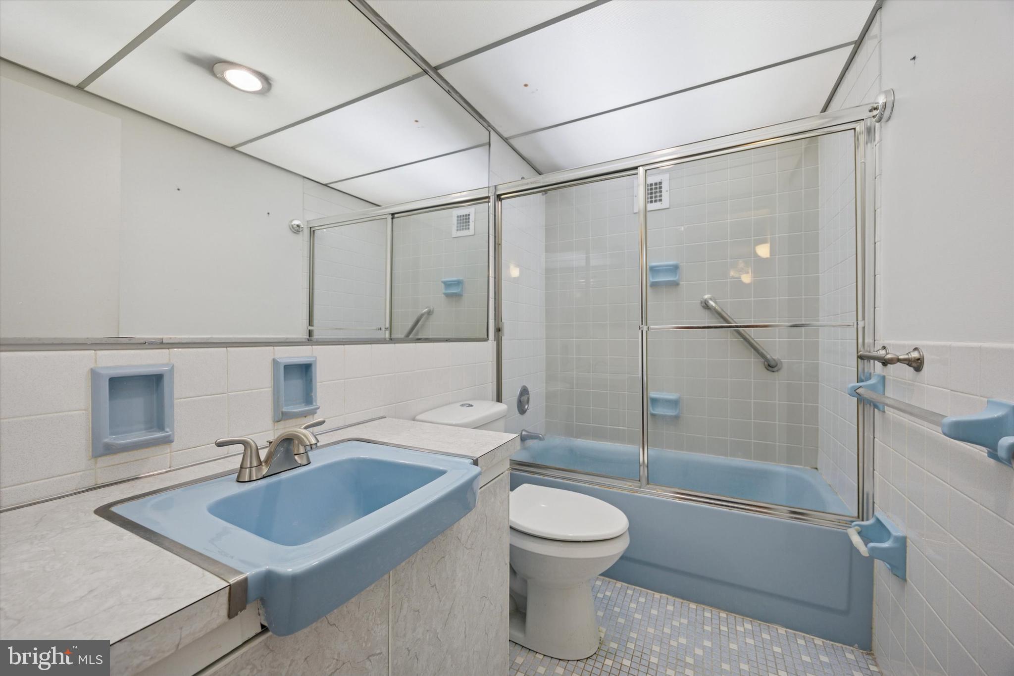 GREEN HILL - Residential