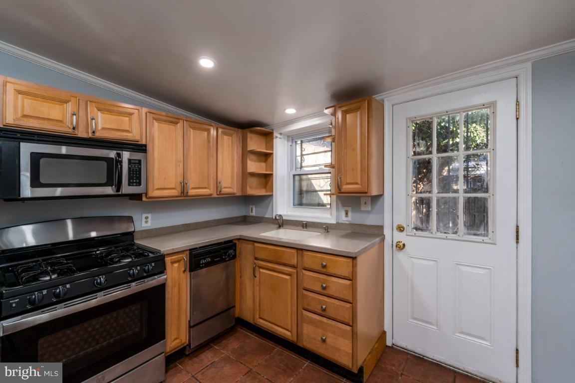 MOUNT VERNON PLACE HISTORIC DISTRICT - Residential Lease