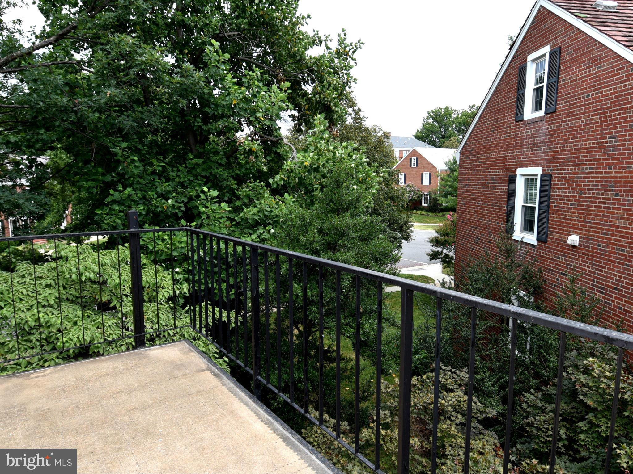 FAIRLINGTON VILLAGES - Residential