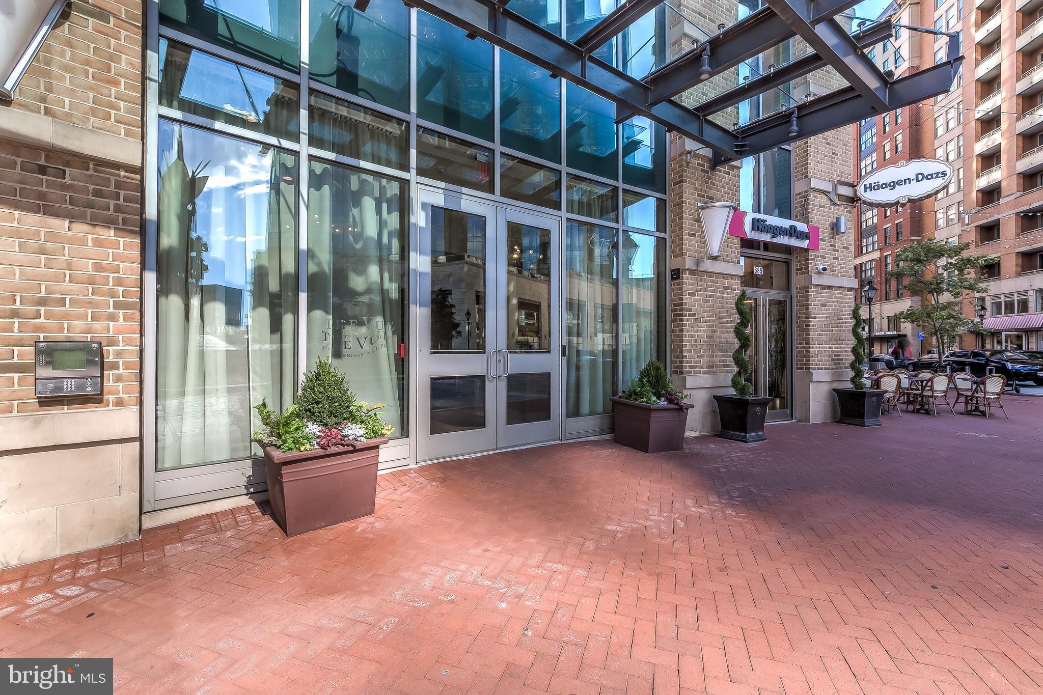 HARBOR EAST - Residential Lease