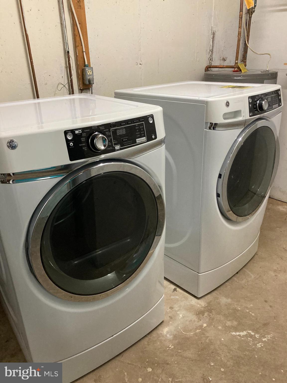 POINT OF WOODS - Residential Lease