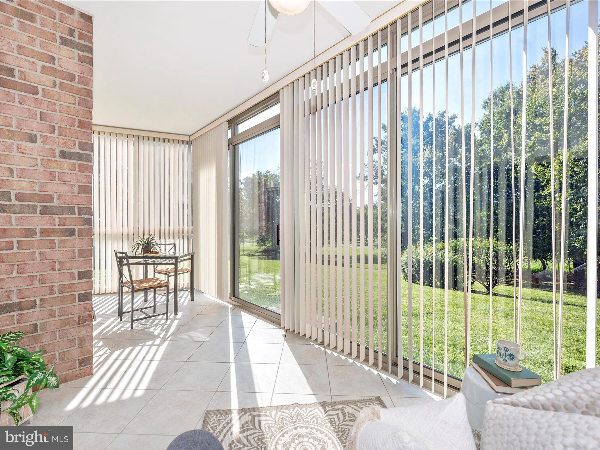 TURNBERRY COURTS AT LEIS - Residential