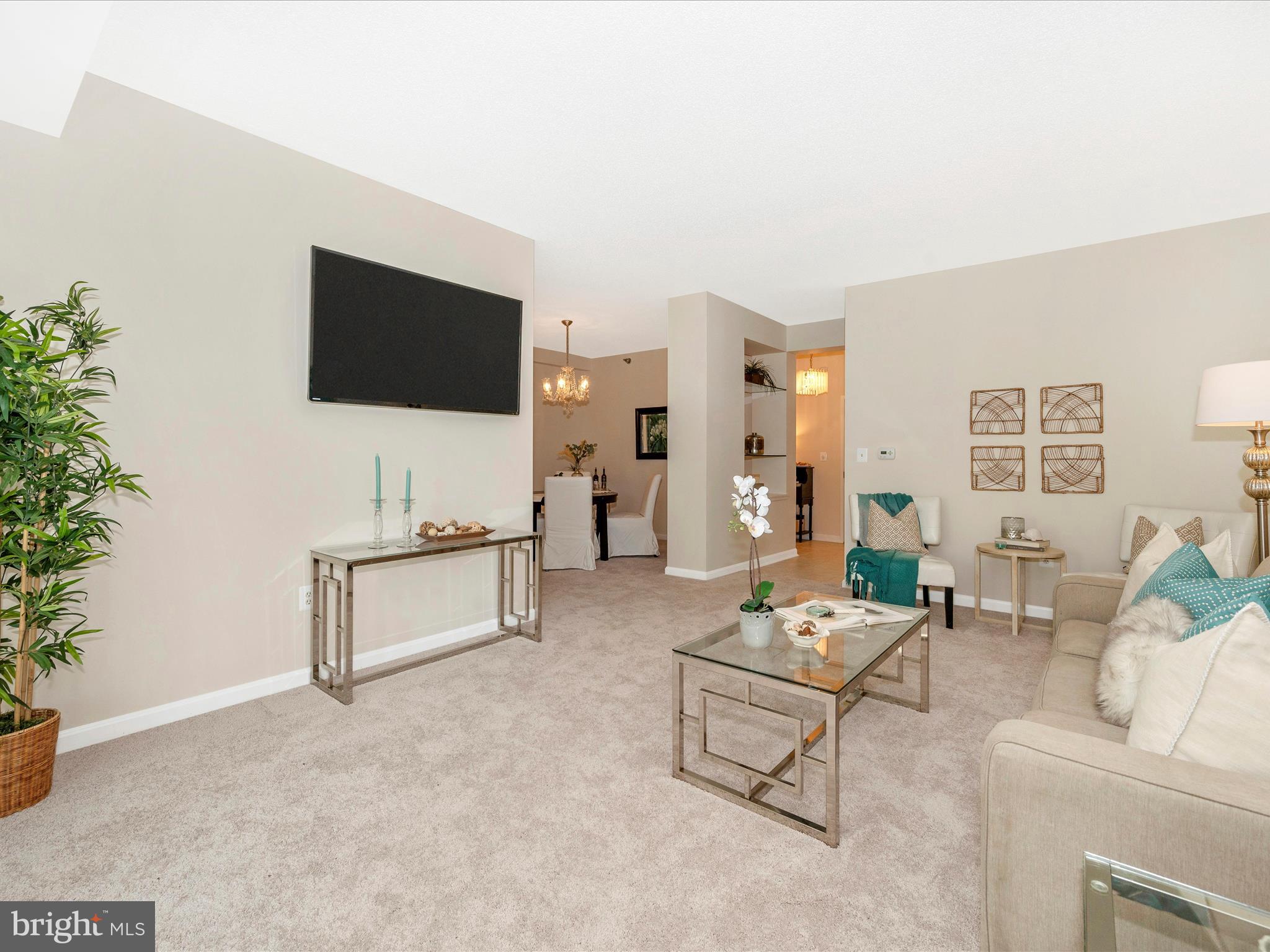 TURNBERRY COURTS AT LEIS - Residential