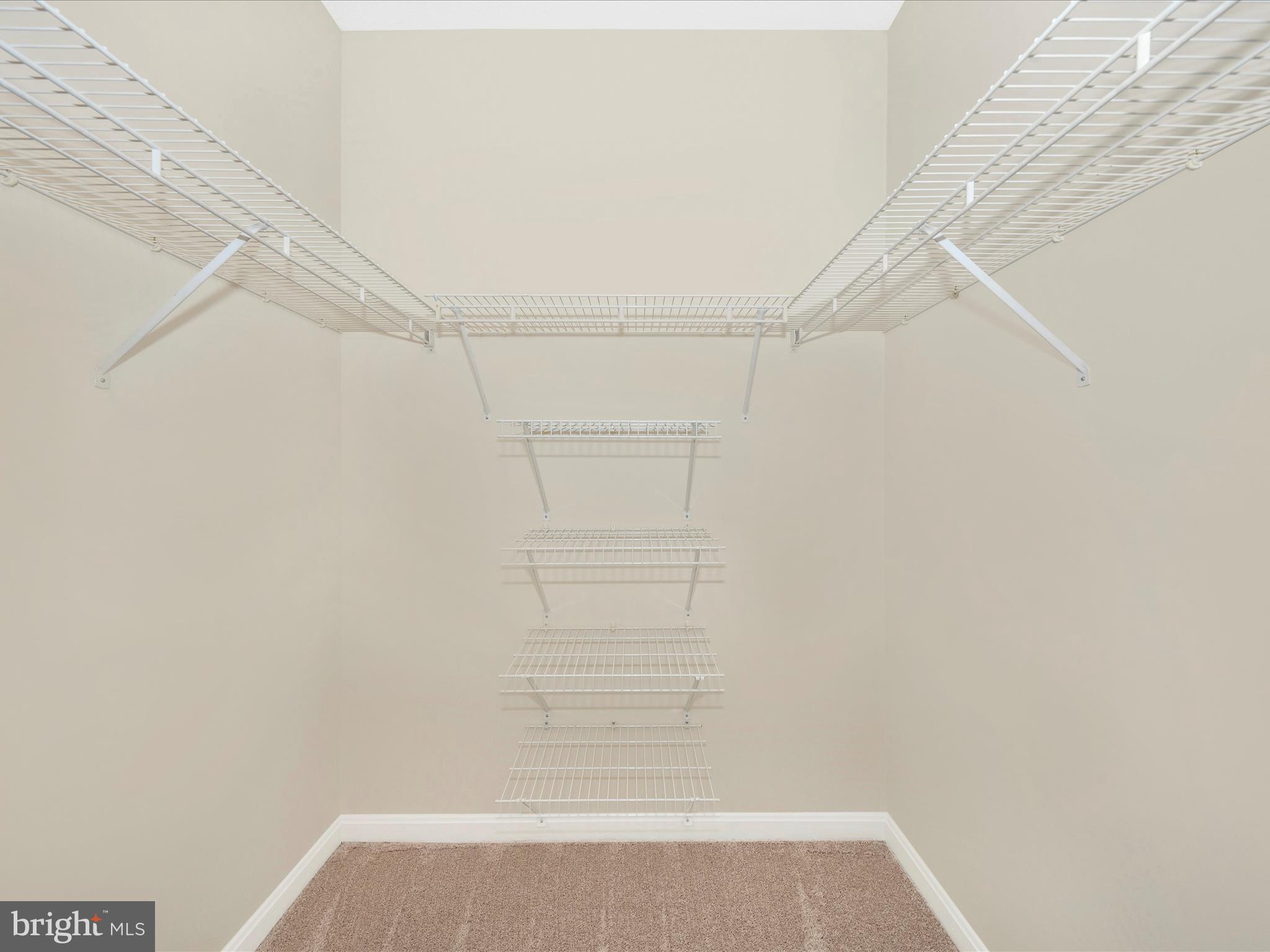 TURNBERRY COURTS AT LEIS - Residential