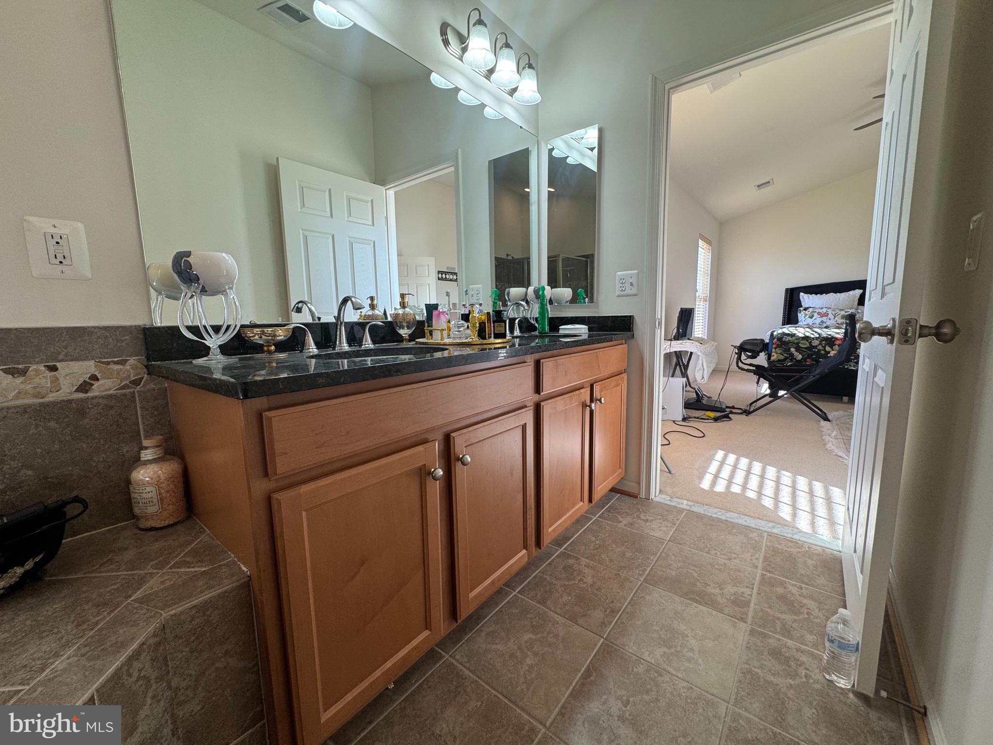 PORT POTOMAC - Residential Lease