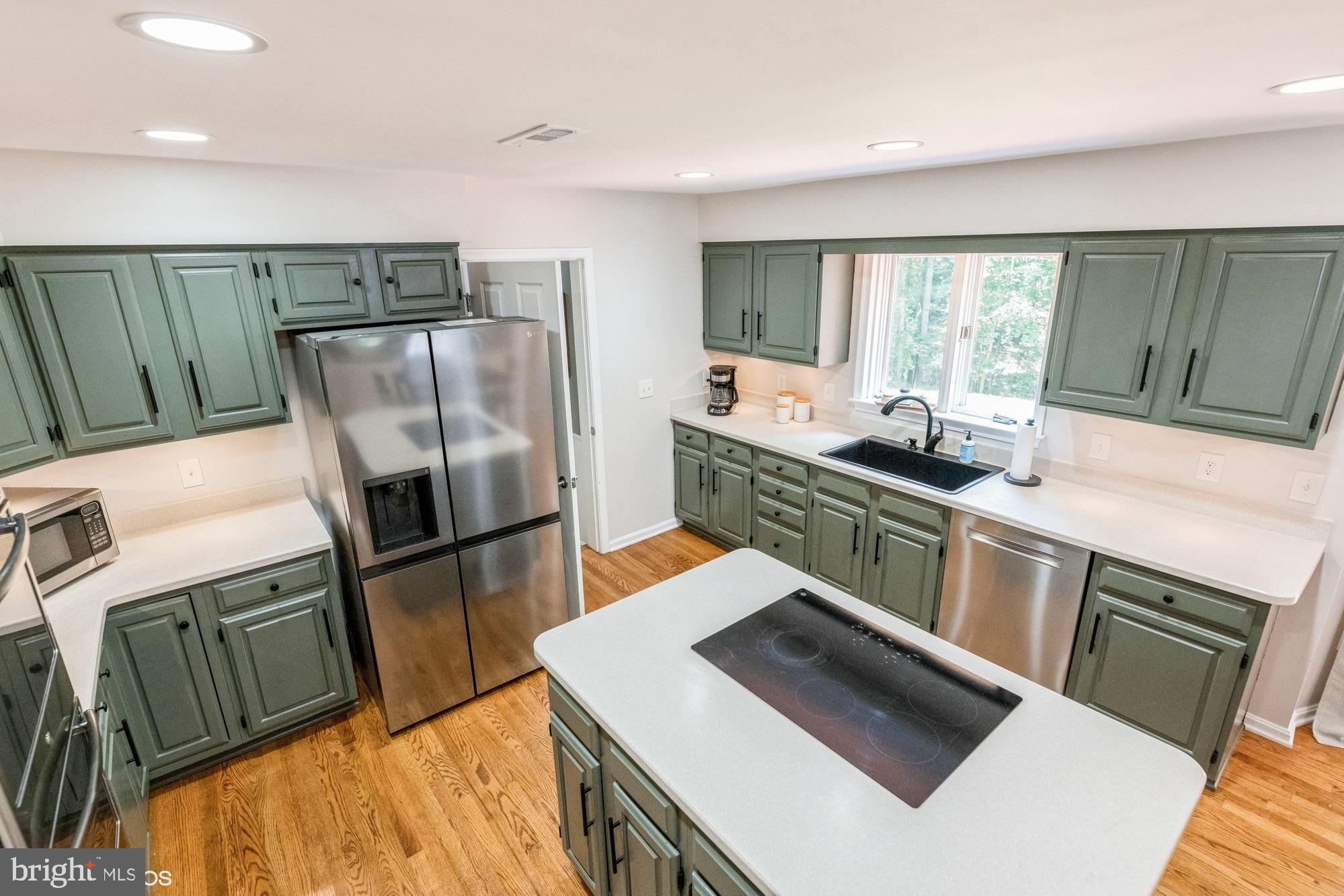 CANNON BLUFF - Residential