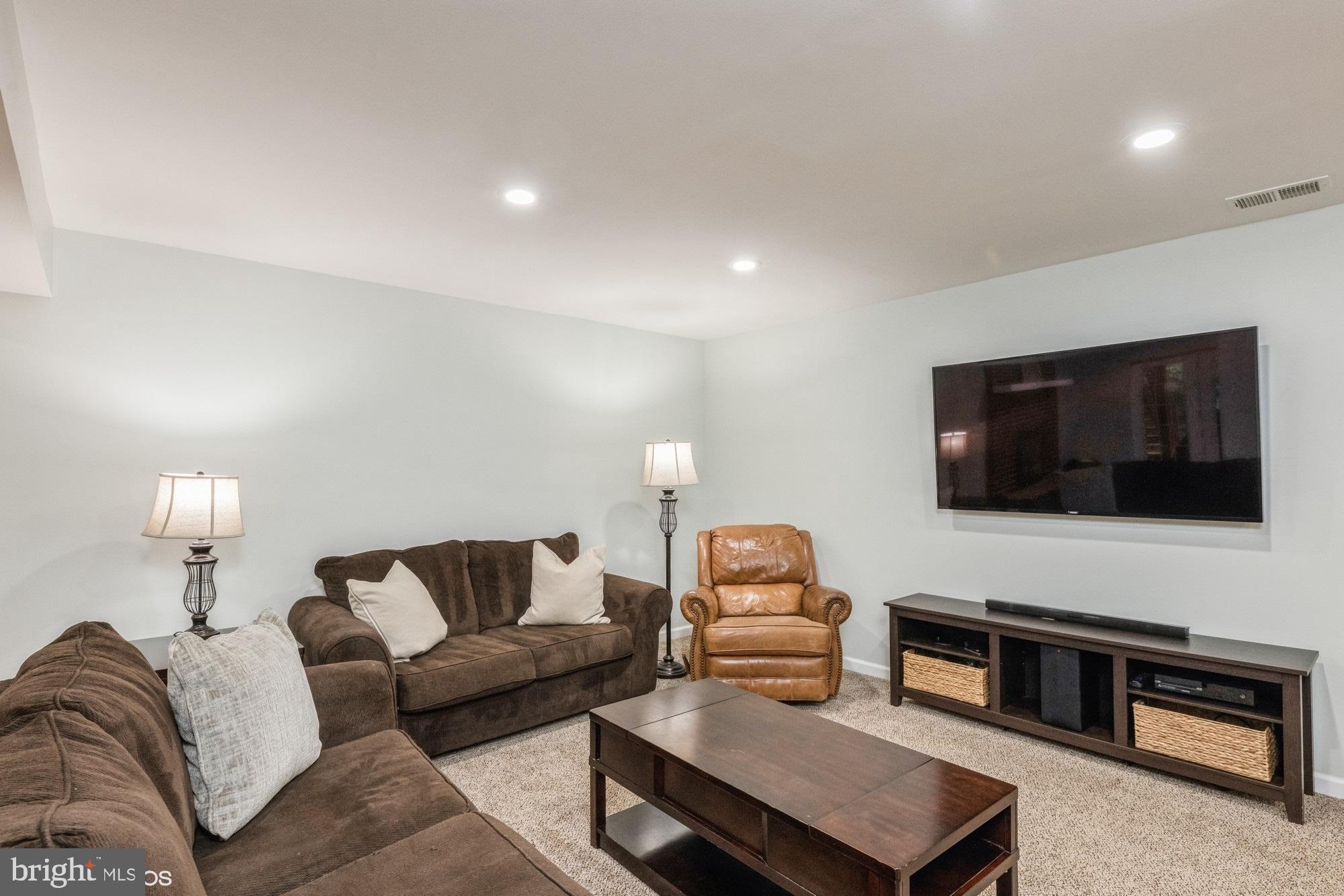 CANNON BLUFF - Residential