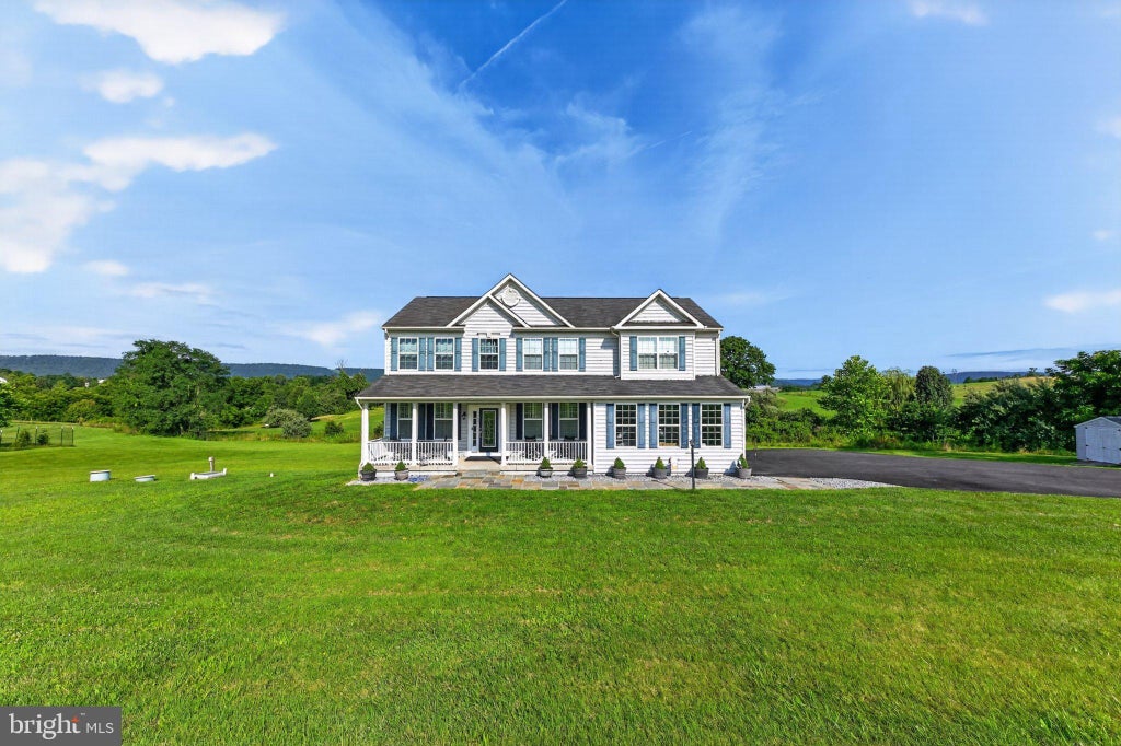 Photo of 12003 Stonehouse View Court, LOVETTSVILLE, VA 20180 (MLS # VALO2132776)
