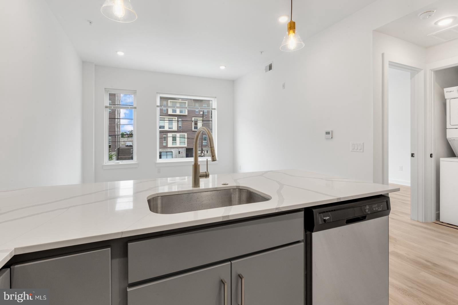 EAST KENSINGTON - Residential Lease
