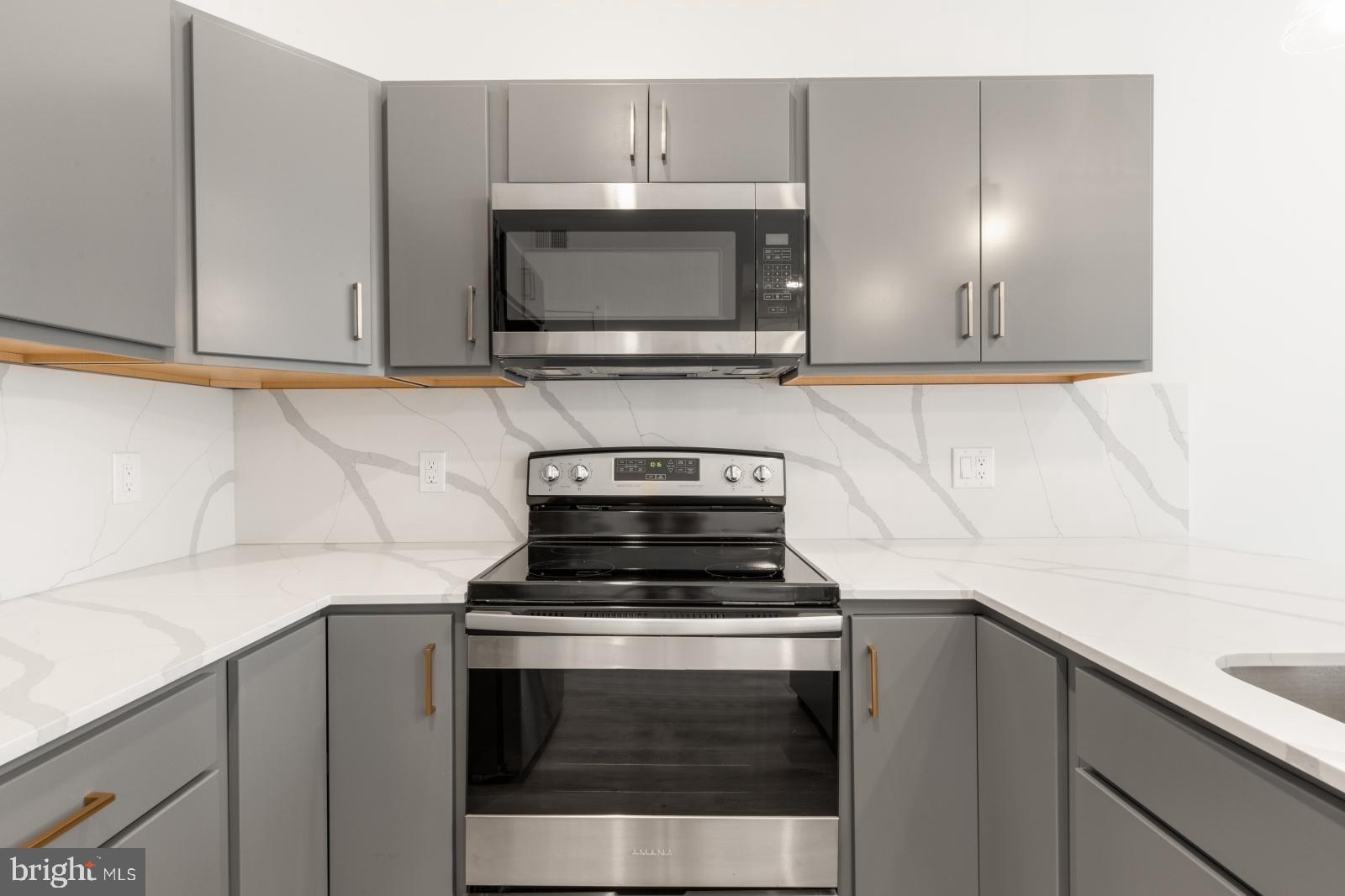 EAST KENSINGTON - Residential Lease