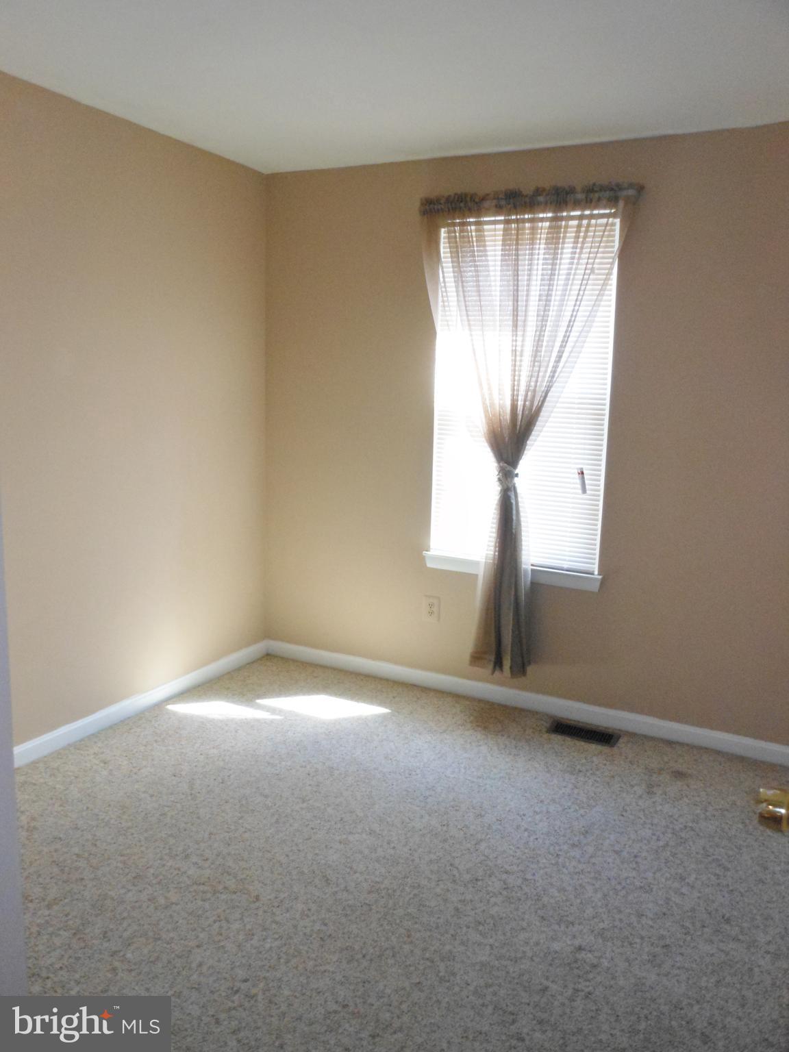 DALE CITY - Residential Lease