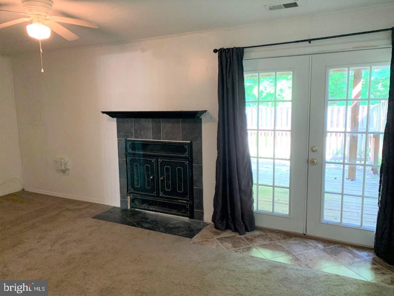 DALE CITY - Residential Lease