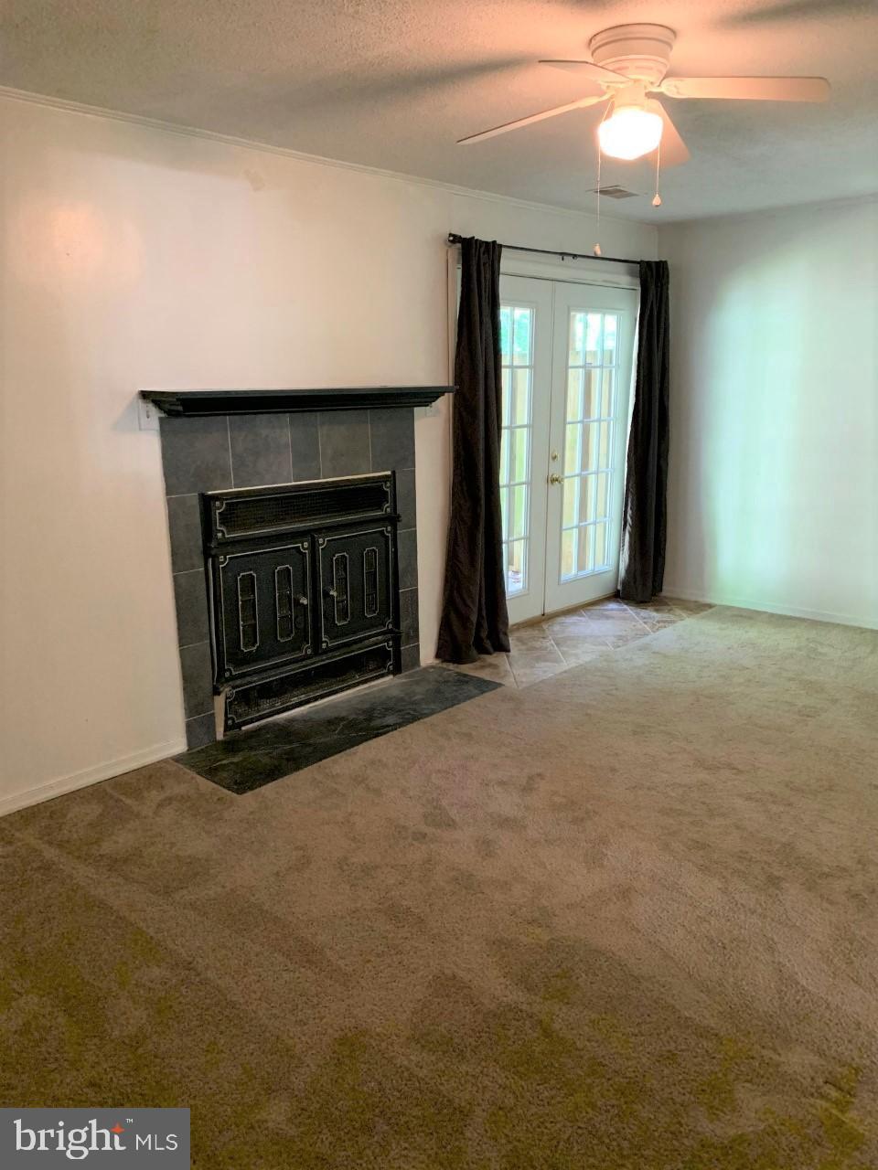 DALE CITY - Residential Lease