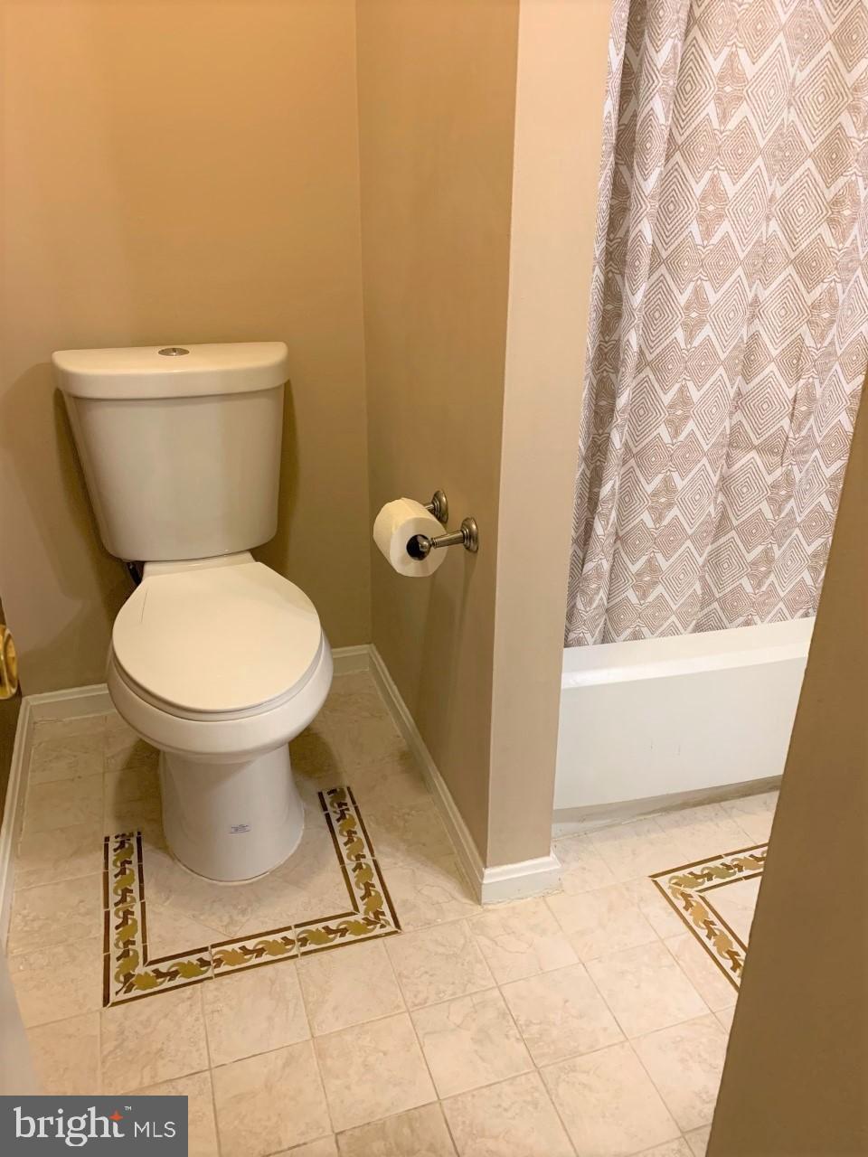 DALE CITY - Residential Lease