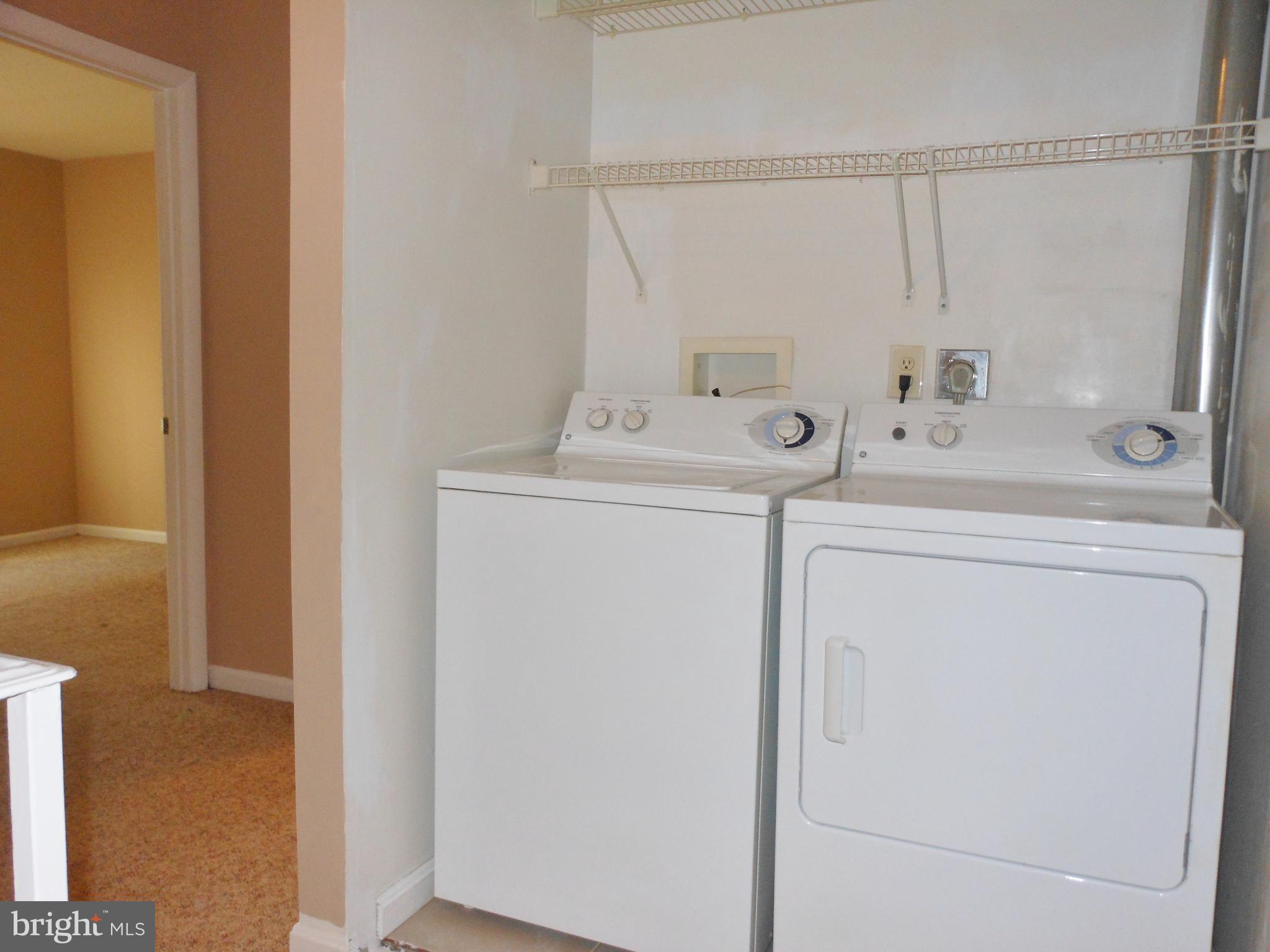 DALE CITY - Residential Lease