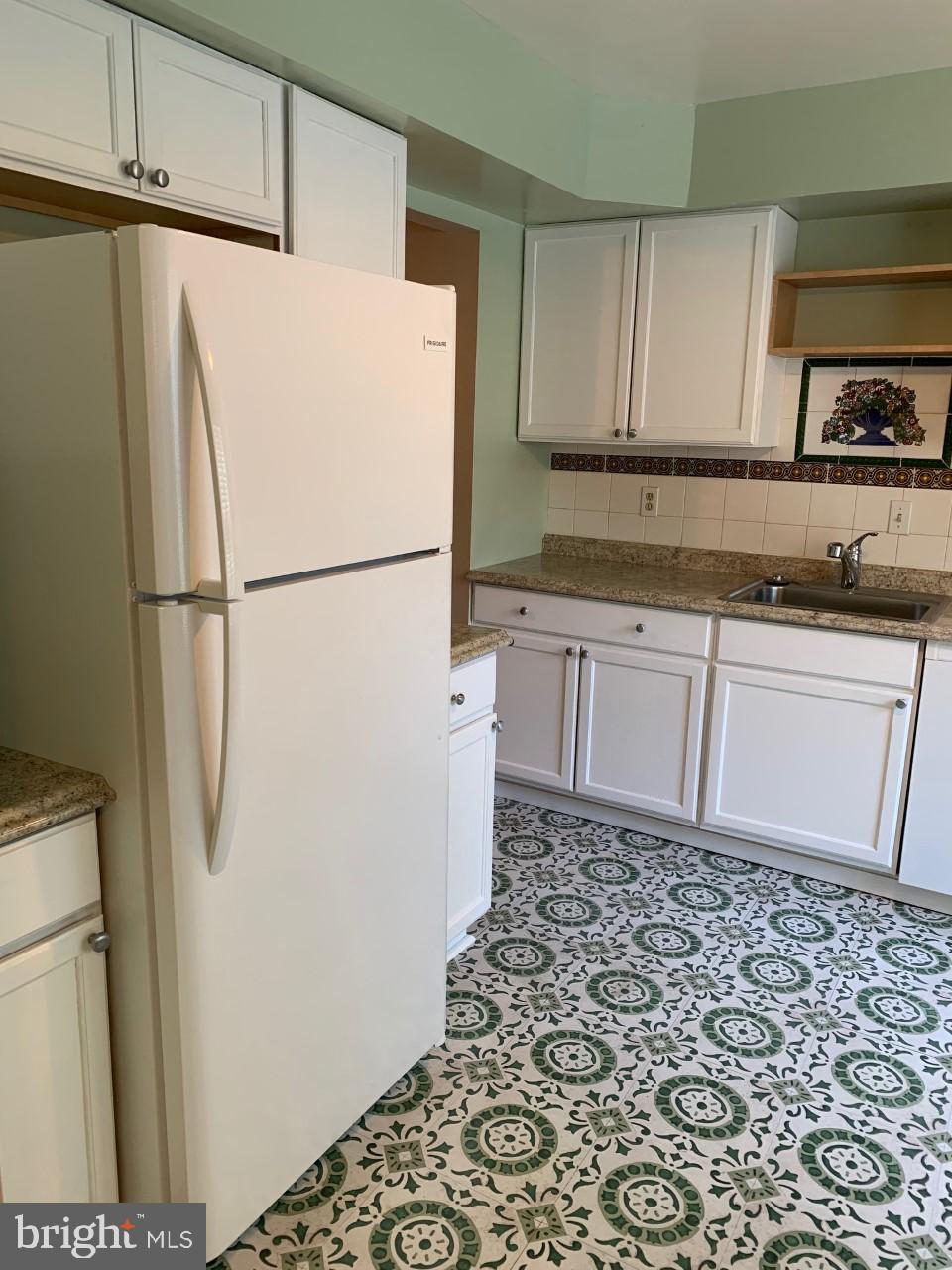 DALE CITY - Residential Lease