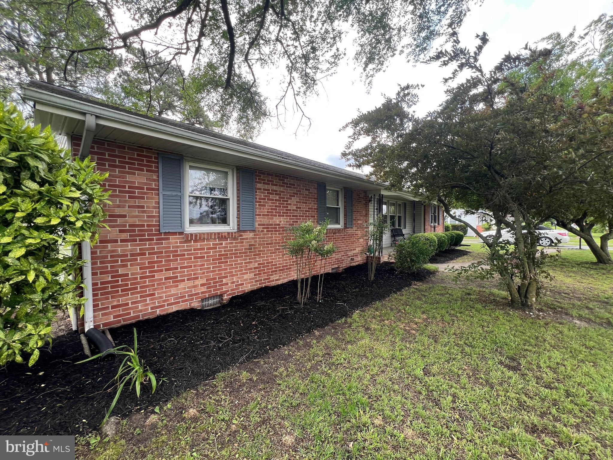 407 BEAGLIN PARK DRIVE