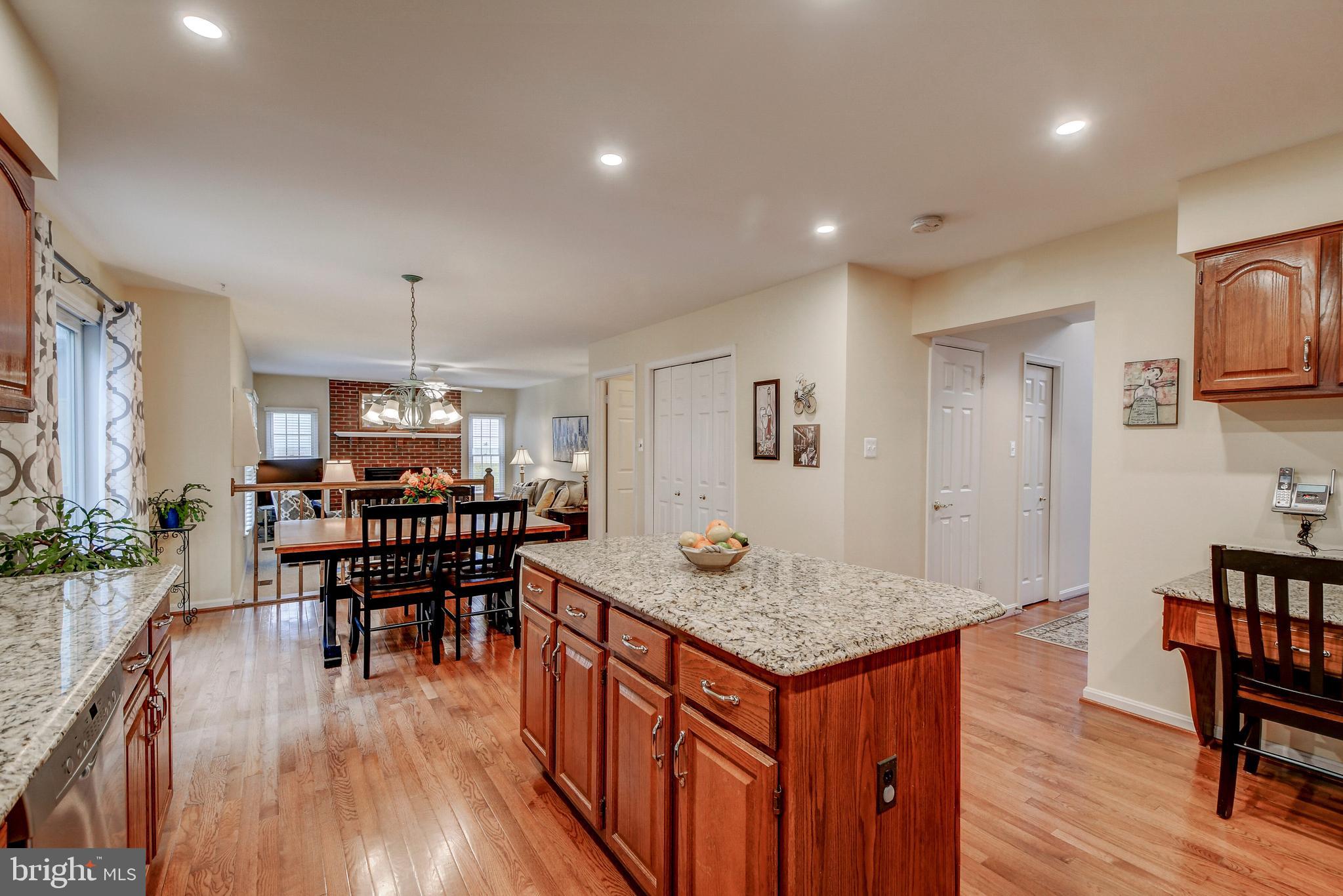 MOUNT HEBRON - Residential