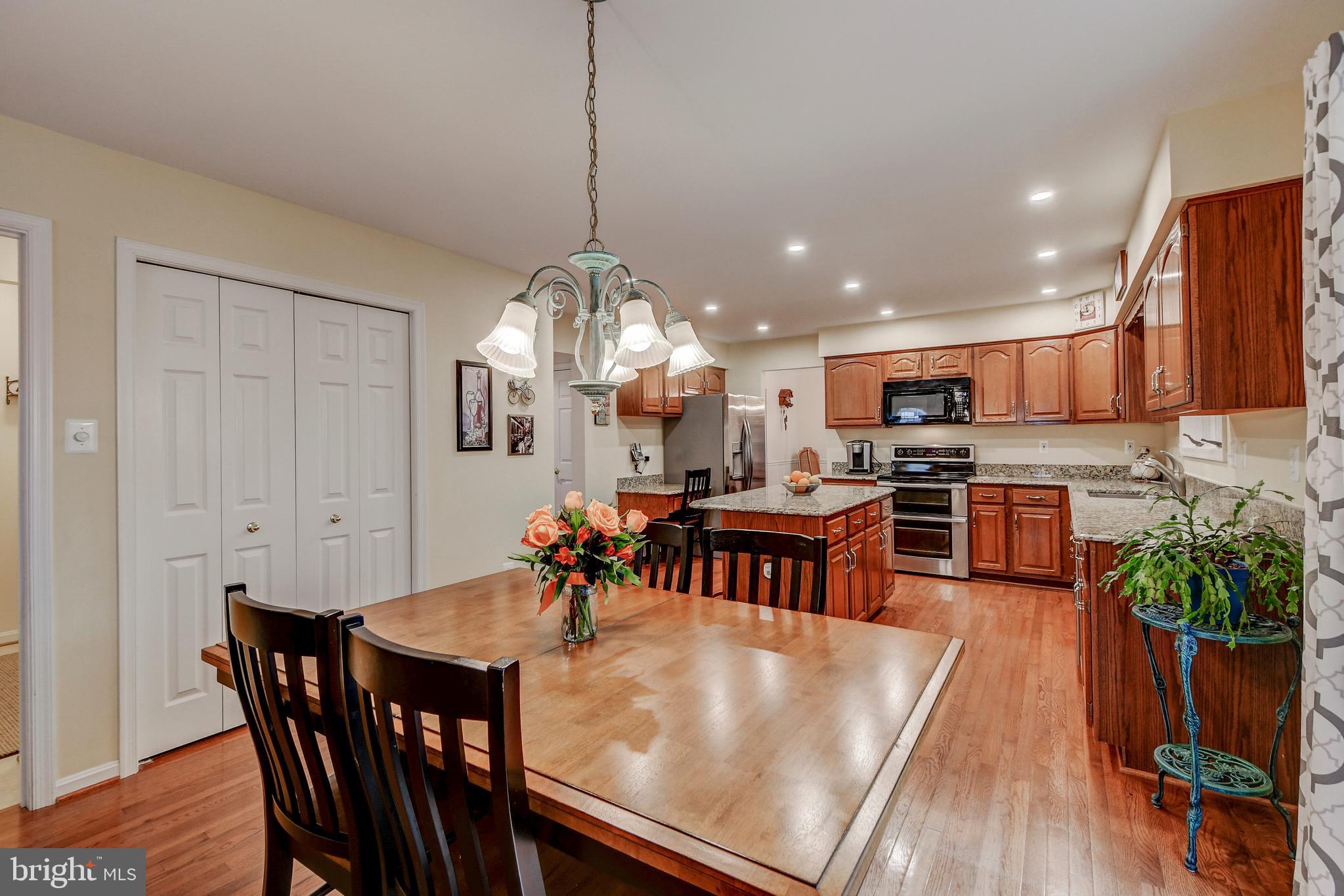 MOUNT HEBRON - Residential