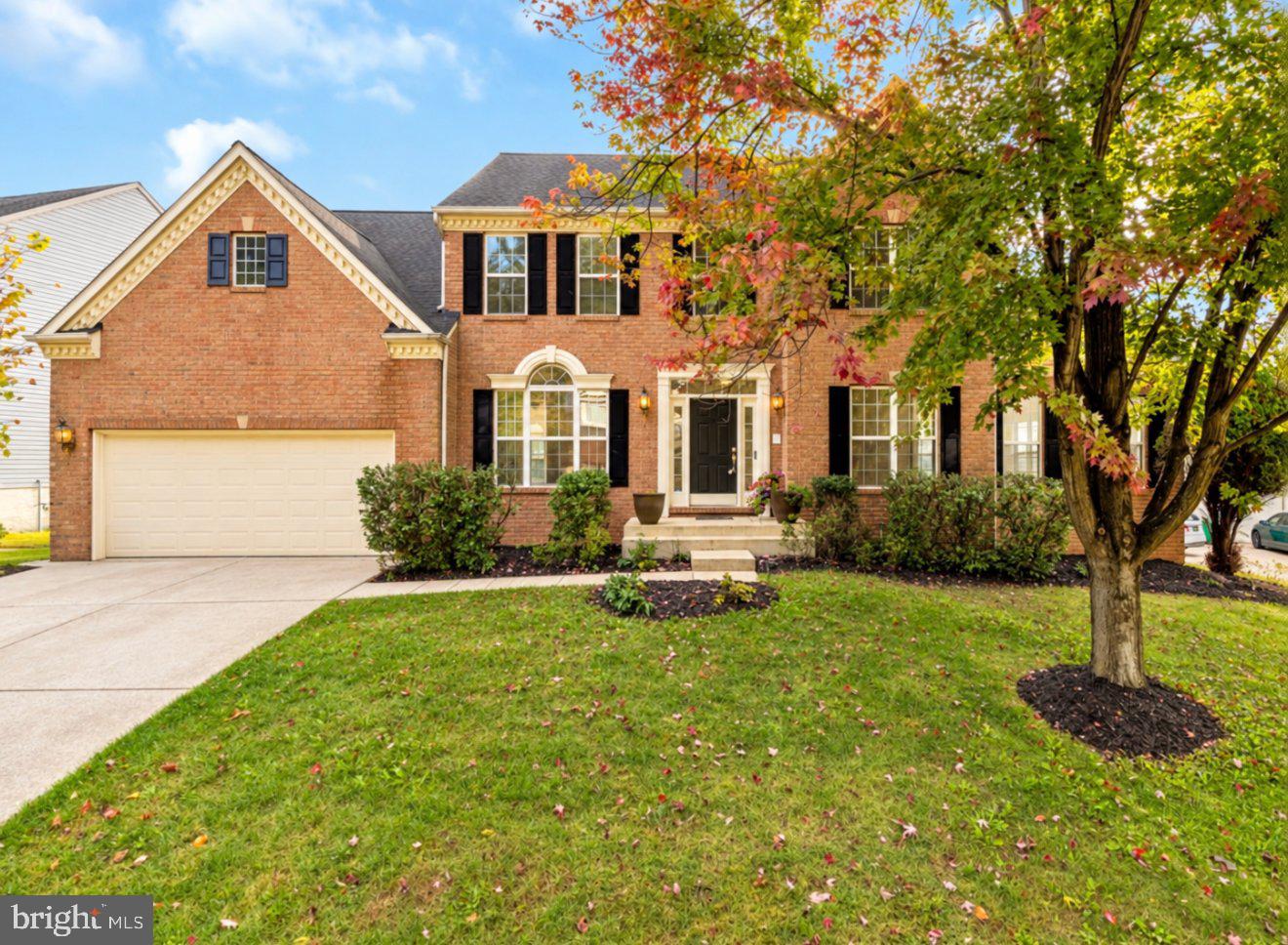 11007 LAKE VICTORIA LANE