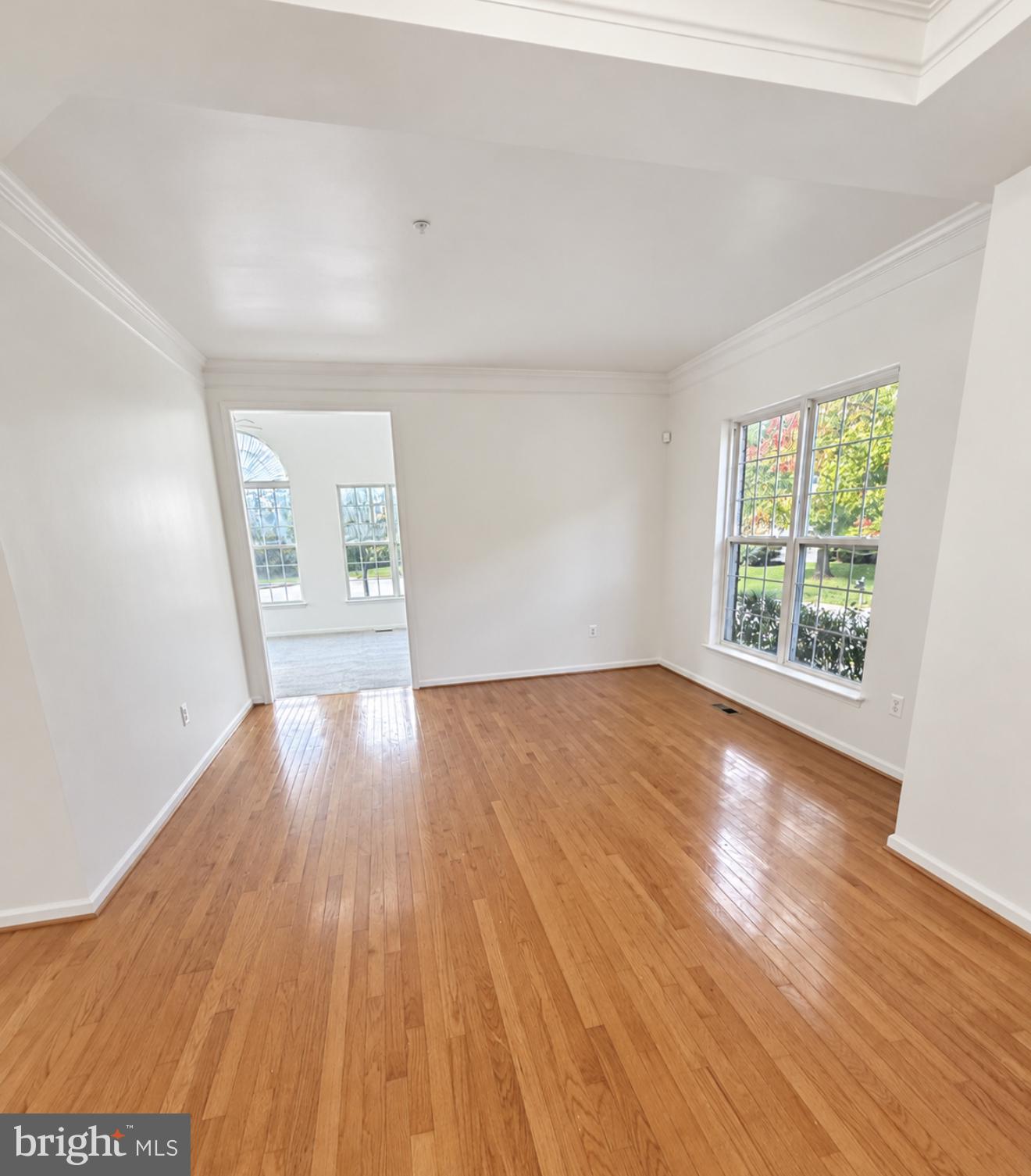 11007 LAKE VICTORIA LANE