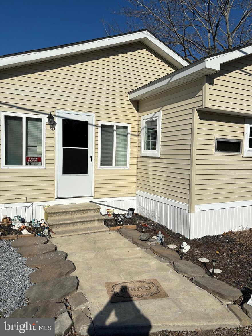 Waterfront park with marina, boat slips and boat ramp available close to beaches and shopping. This newly renovated singlewide with complete roof , siding and porch. has 2nd floor loft that could make an additional bedroom. New windows and appliances and ready to go for your summer season or great year round living.
Has 2 storage sheds and even includes crab pots.   4808-UL