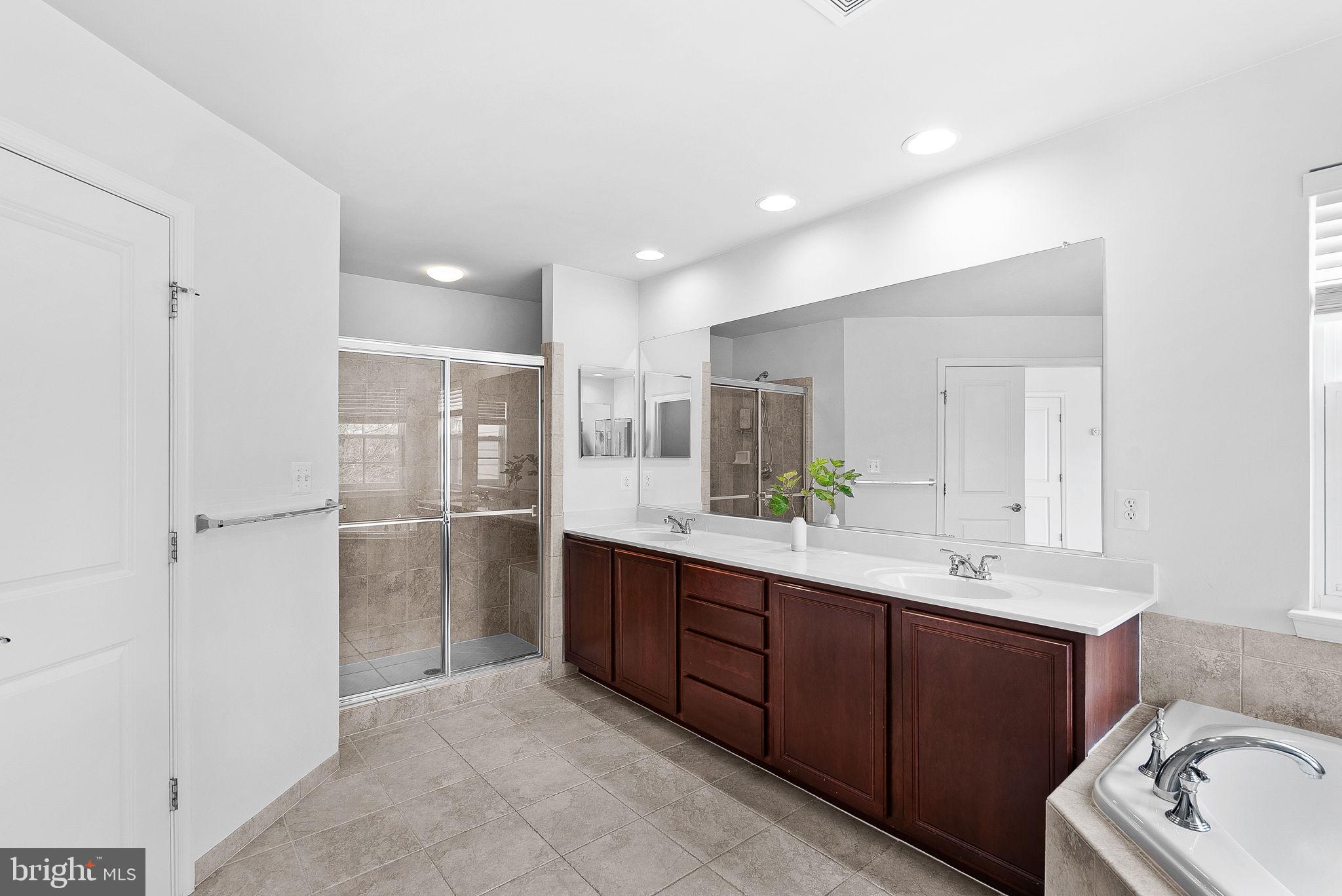 BRAMBLETON - Residential