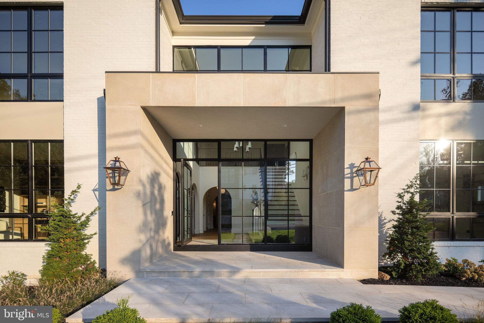 1509 WOODACRE DRIVE