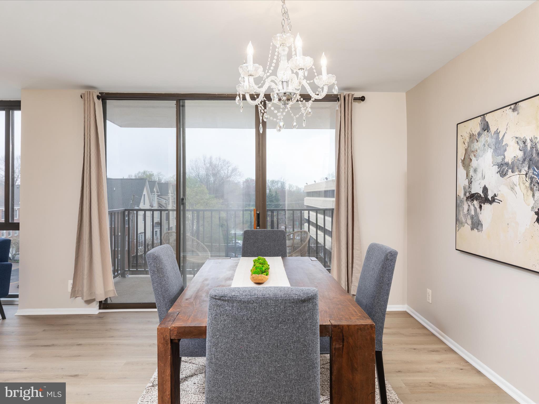 MCLEAN HOUSE - Residential