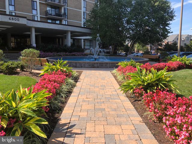 MCLEAN HOUSE - Residential