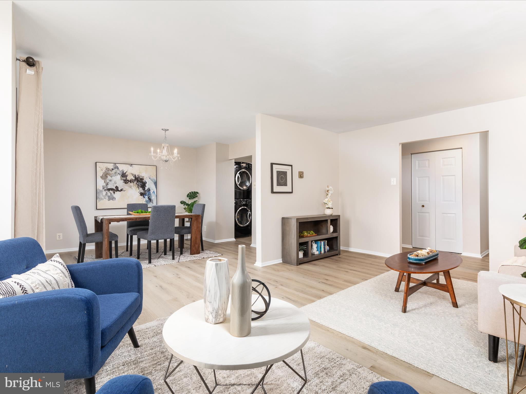 MCLEAN HOUSE - Residential