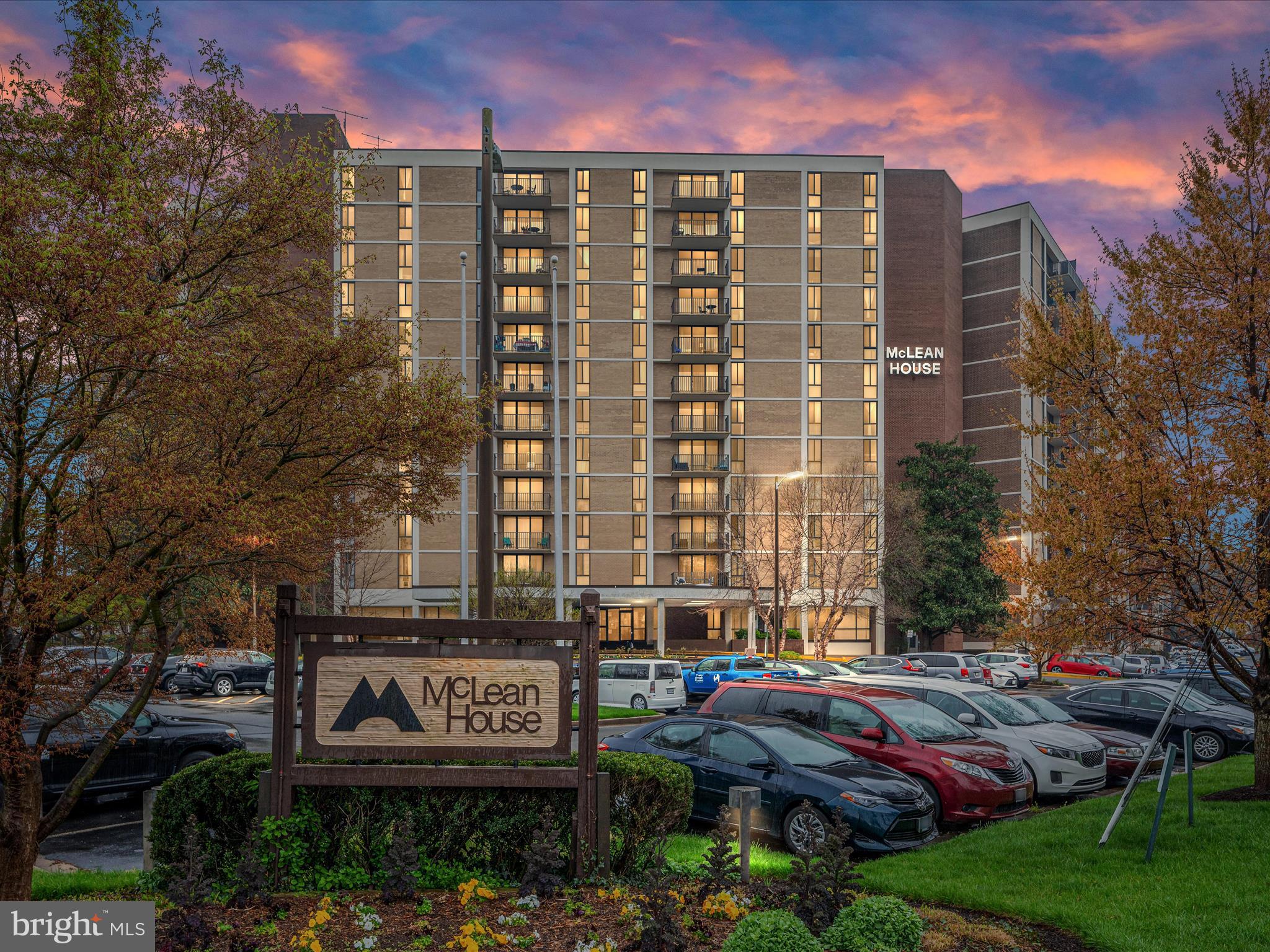 MCLEAN HOUSE - Residential