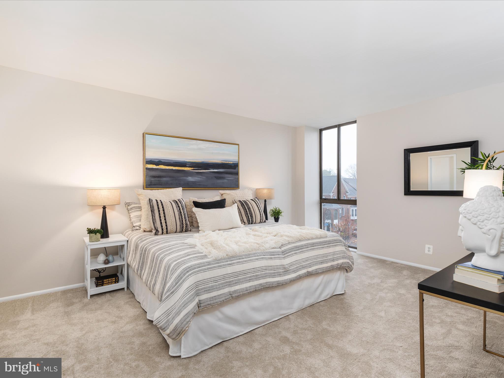 MCLEAN HOUSE - Residential