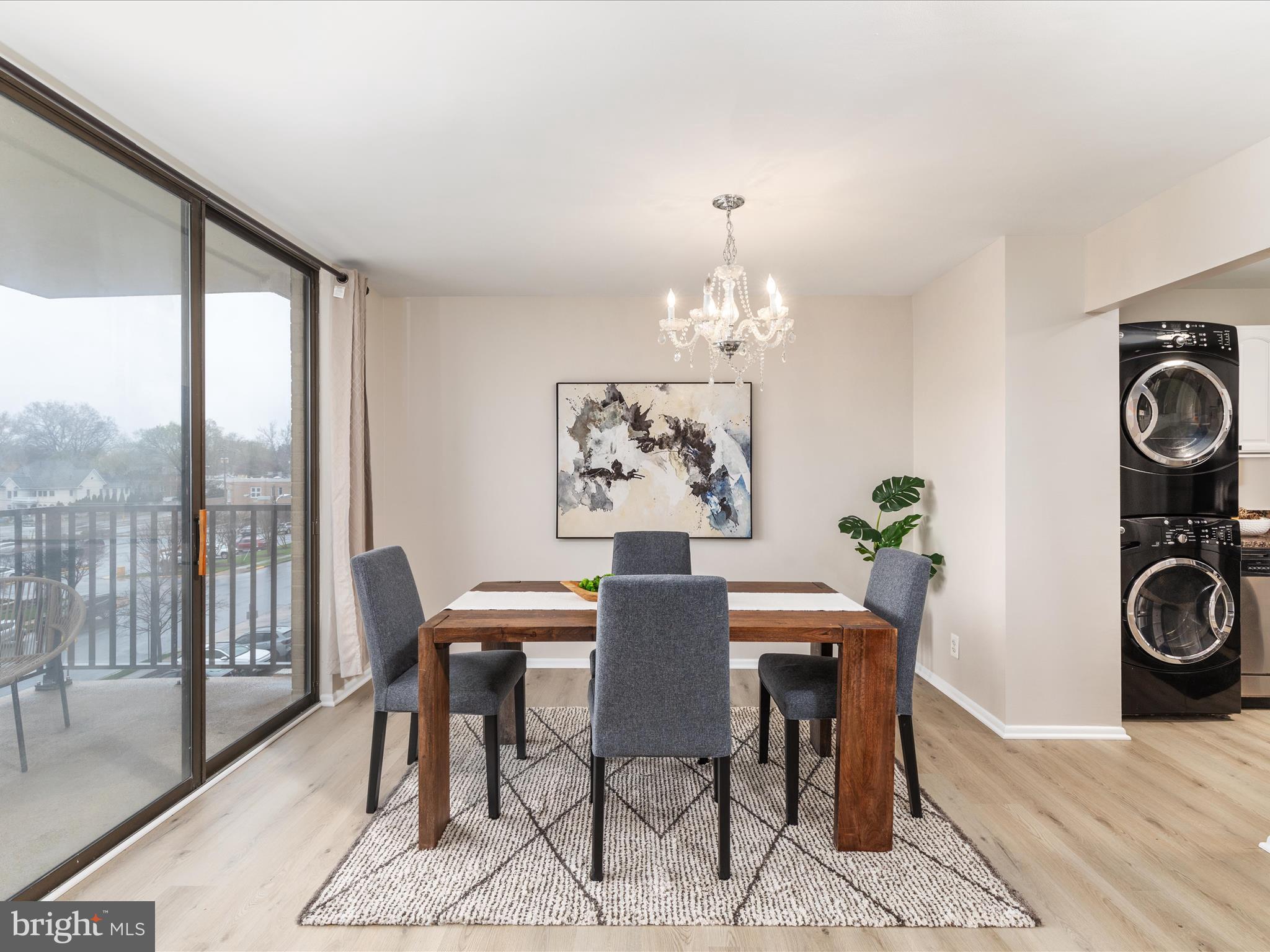 MCLEAN HOUSE - Residential