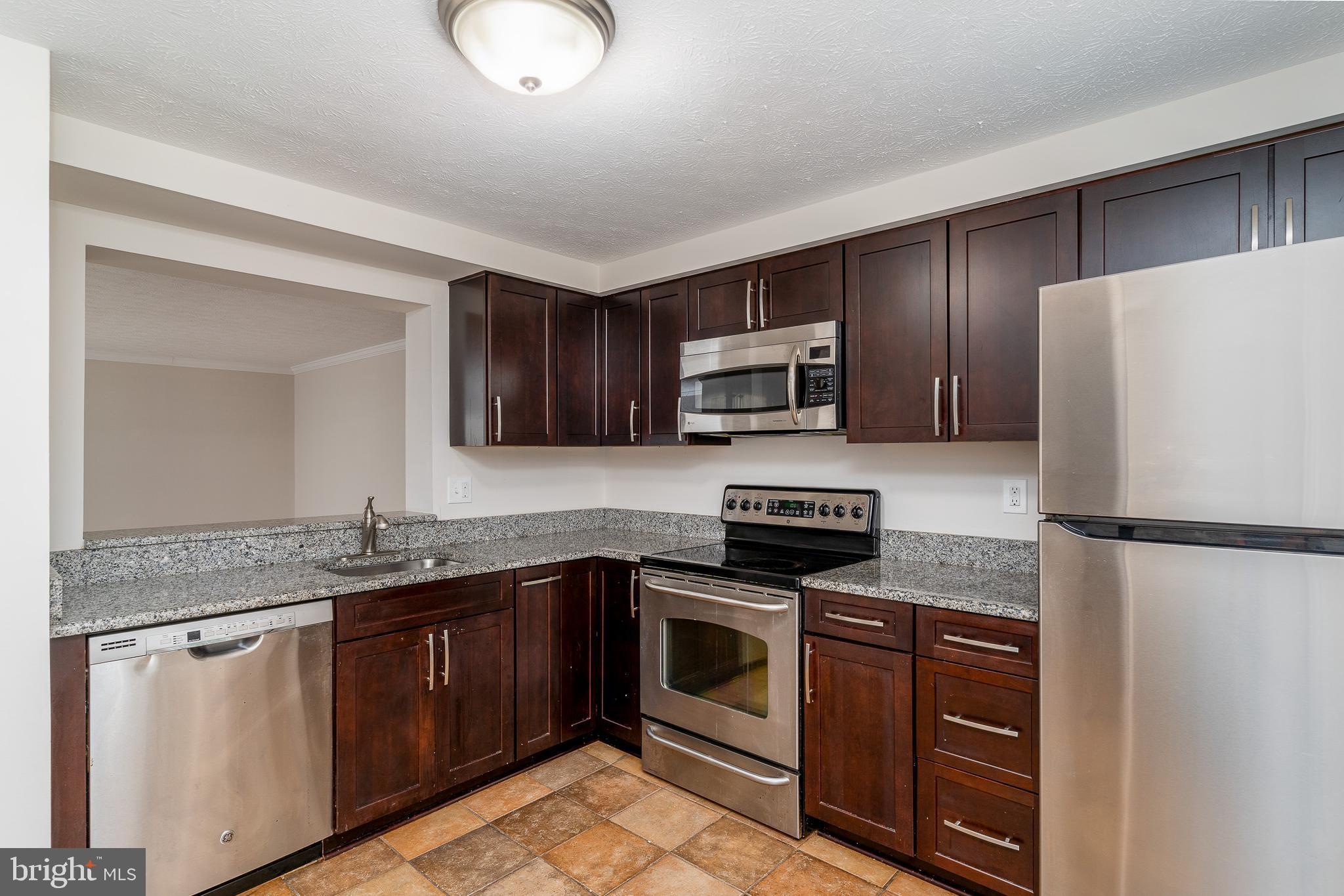 VILLAGE OF HICKORY RIDGE - Residential