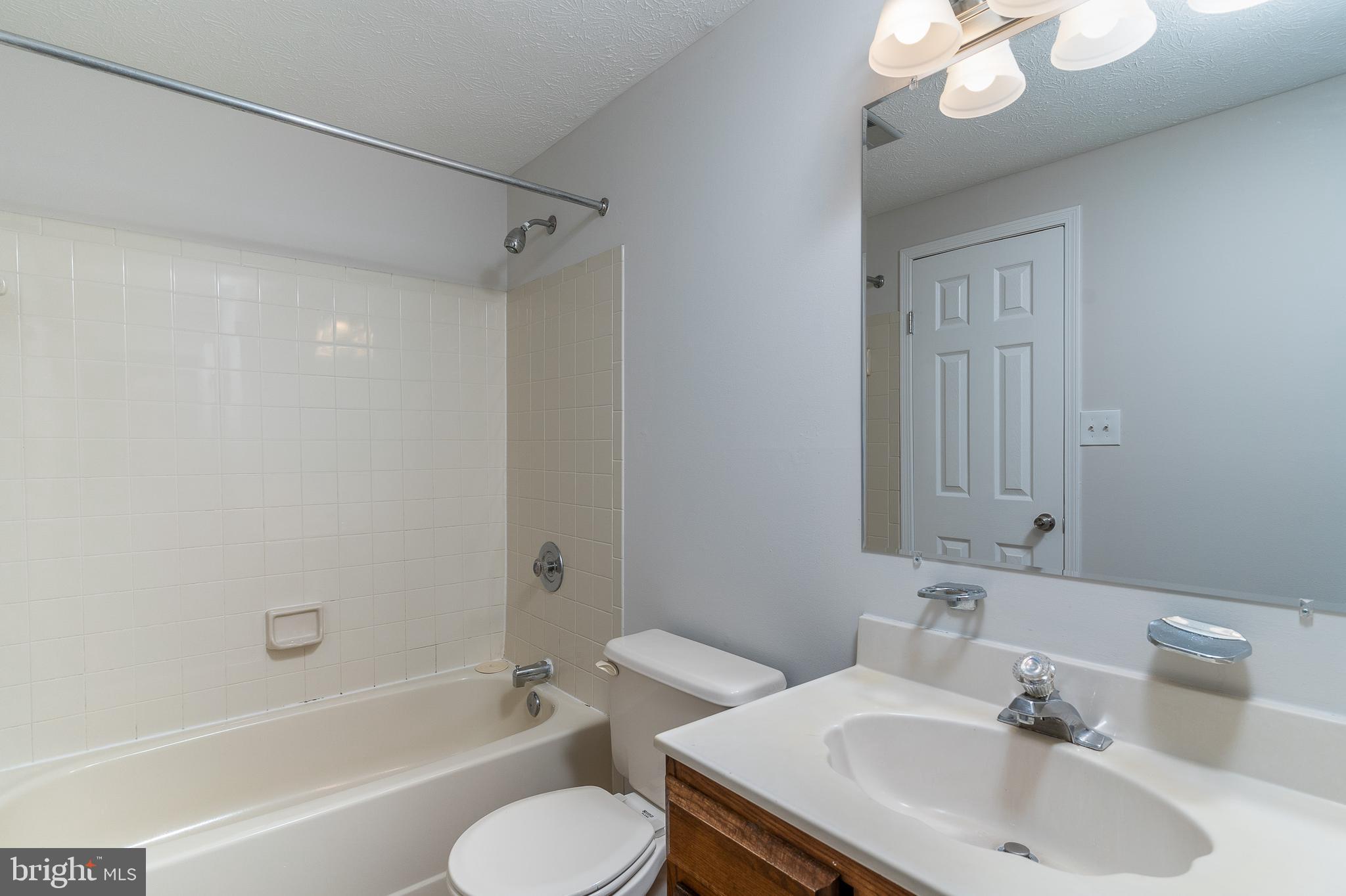 VILLAGE OF HICKORY RIDGE - Residential