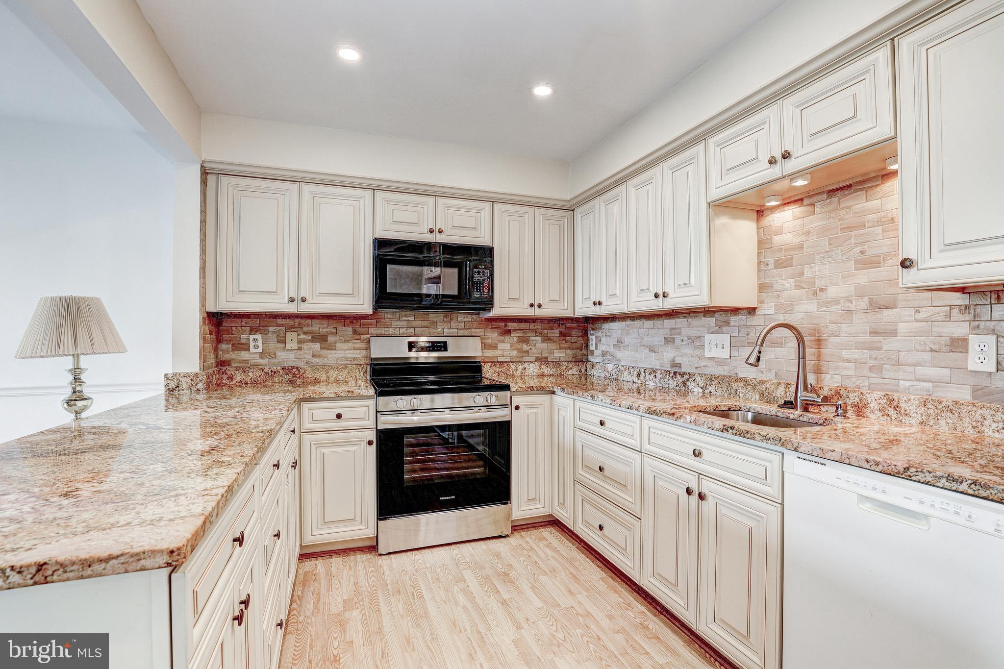 DULANEY TOWERS - Residential