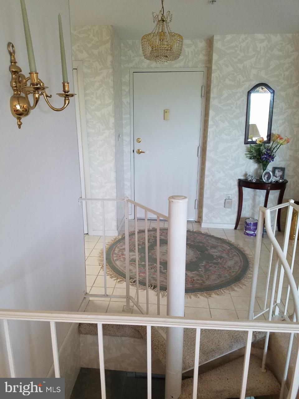 DULANEY TOWERS - Residential