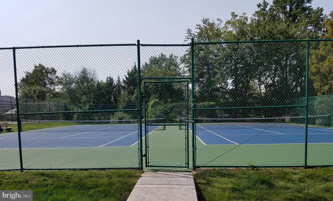 DULANEY TOWERS - Residential