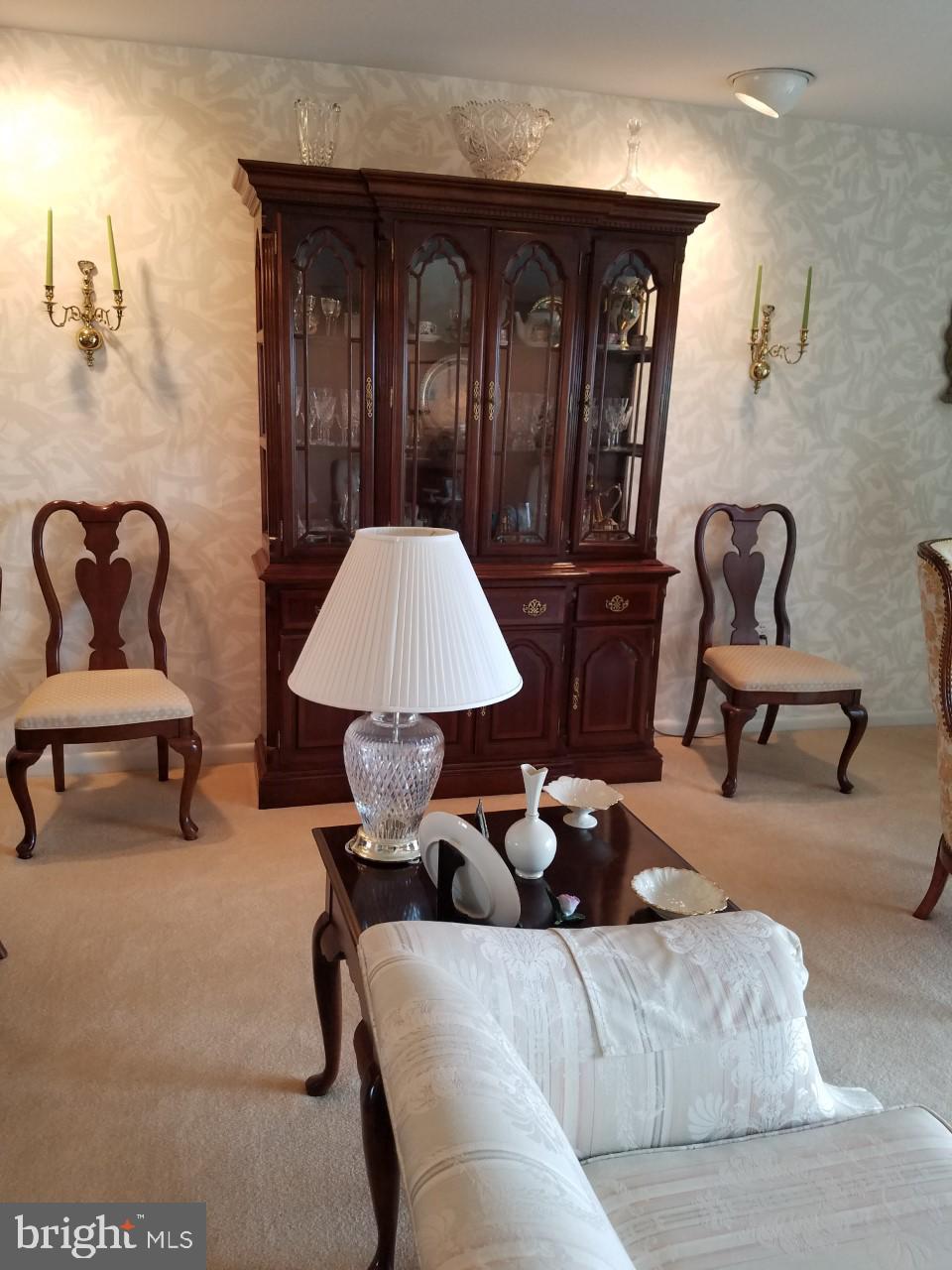 DULANEY TOWERS - Residential