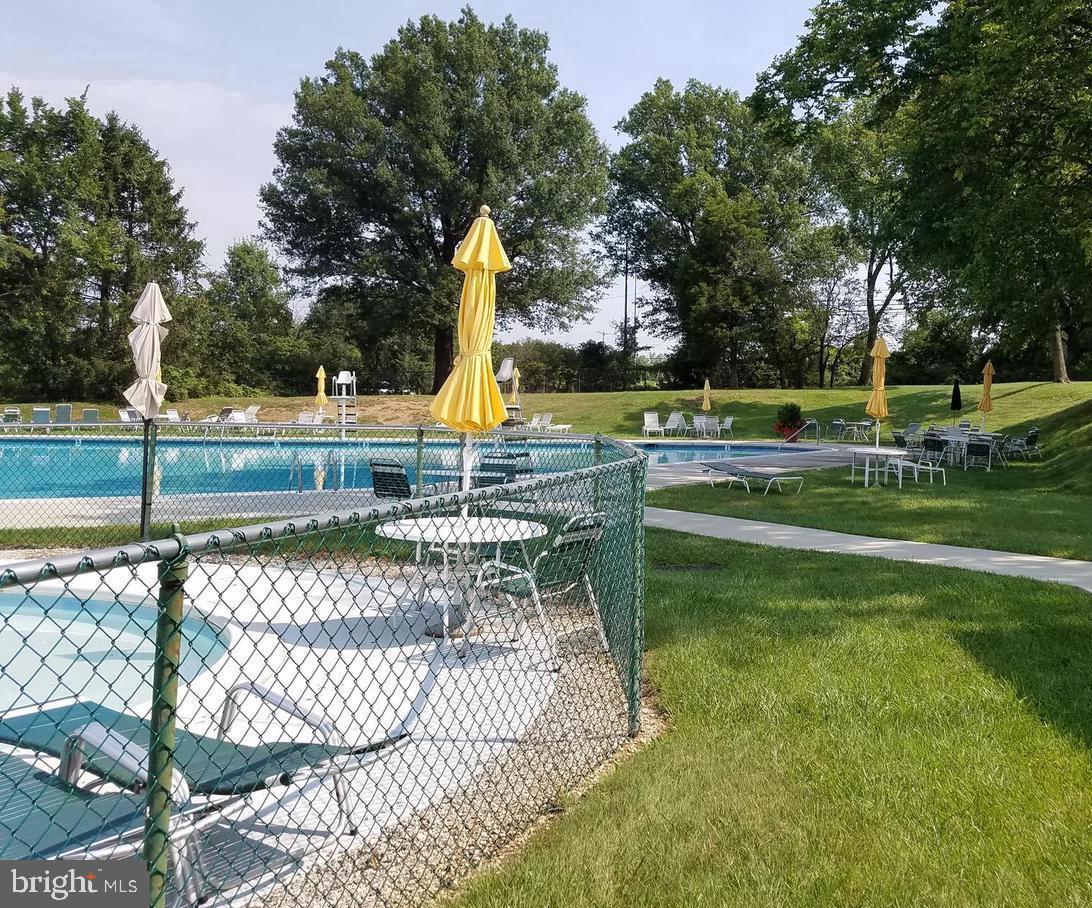 DULANEY TOWERS - Residential