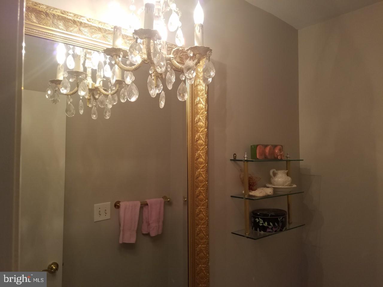 DULANEY TOWERS - Residential