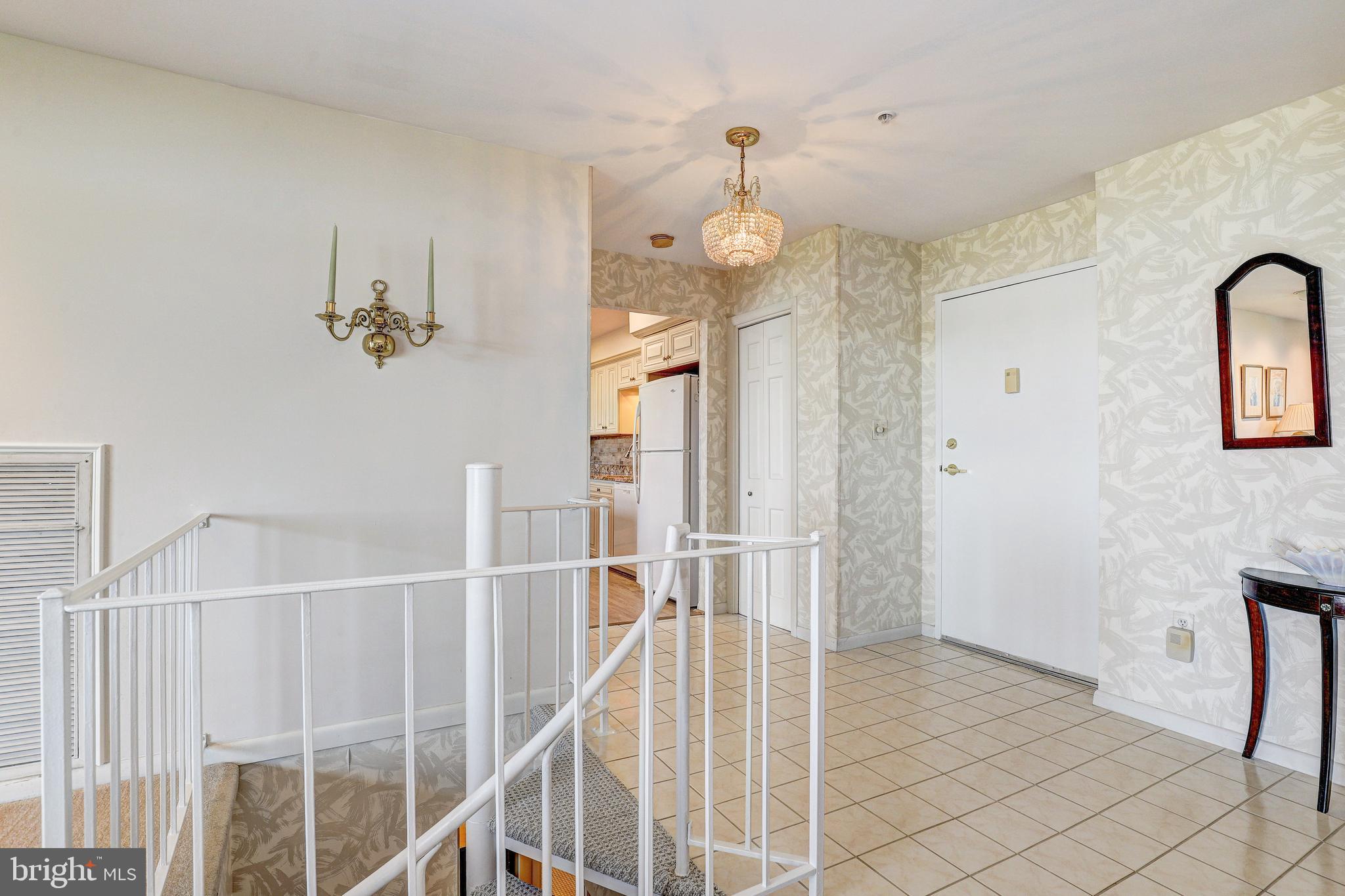 DULANEY TOWERS - Residential