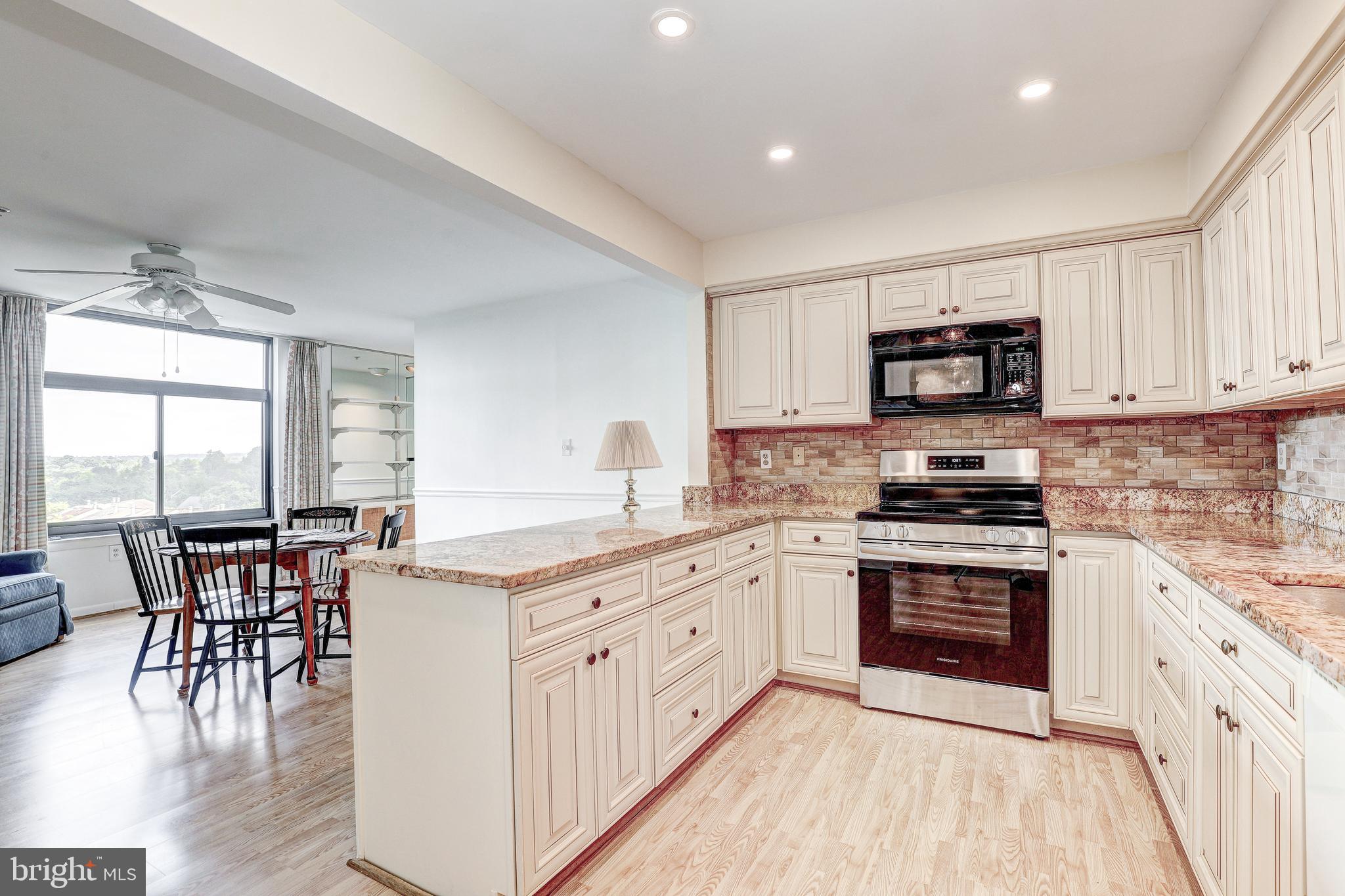 DULANEY TOWERS - Residential